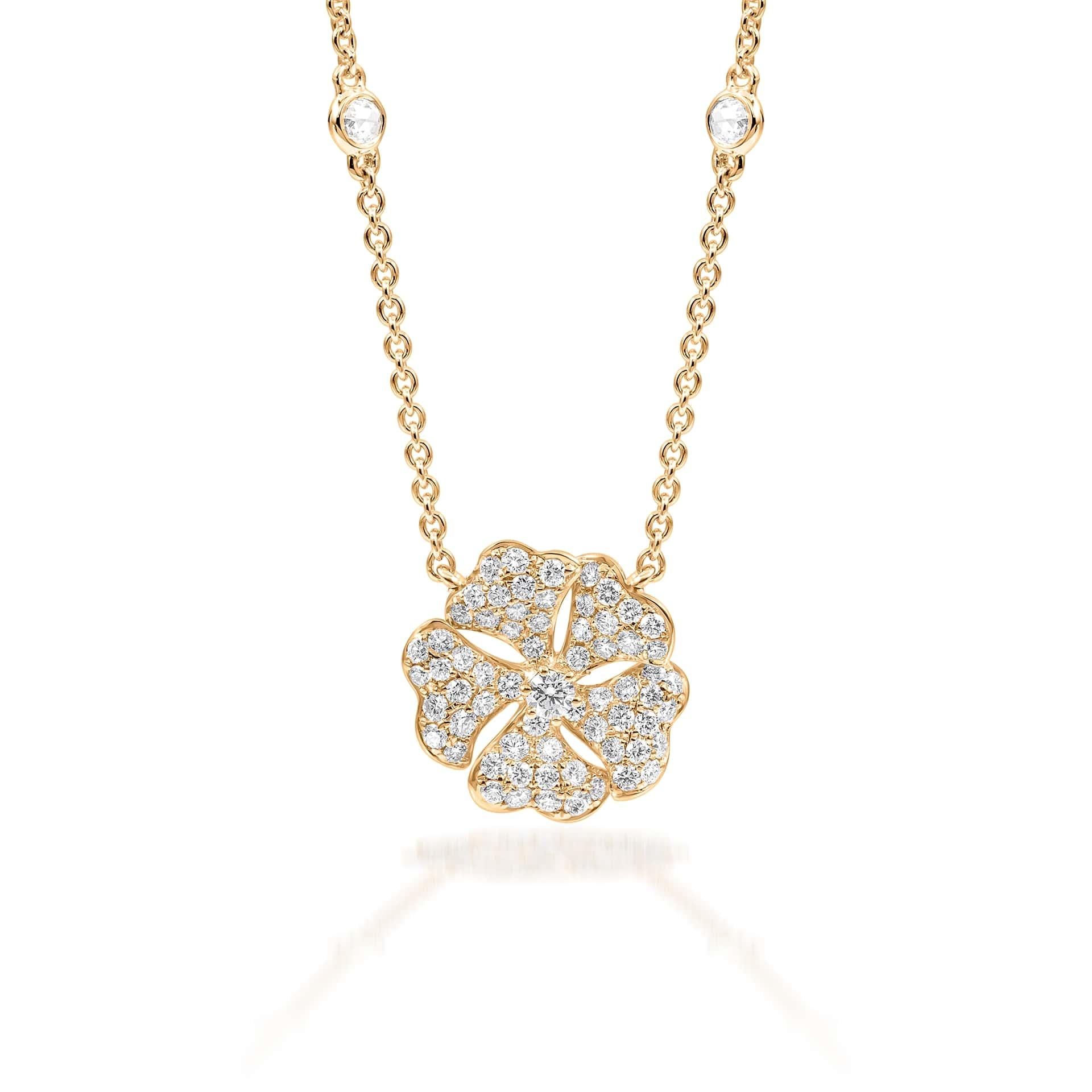 Bloom Diamond Solo Flower Necklace in 18K Yellow Gold

Inspired by the exquisite petals of the alpine cinquefoil flower, the Bloom collection combines the richness of diamonds and precious metals with the light versatility of this delicate,