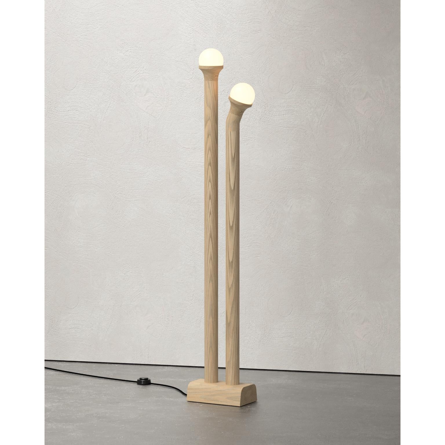 Bloom Floor Lamp by Studio Super Sunday
Dimensions: Ø 25,1 x H 147,3 cm.
Materials: Ash.

Available in six different finishes. Prices may vary. Dimensions may vary. All our lamps can be wired according to each country. If sold to the USA it will be
