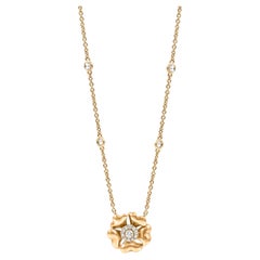 Bloom Gold and Diamond Flower Halo Necklace in 18k Yellow Gold