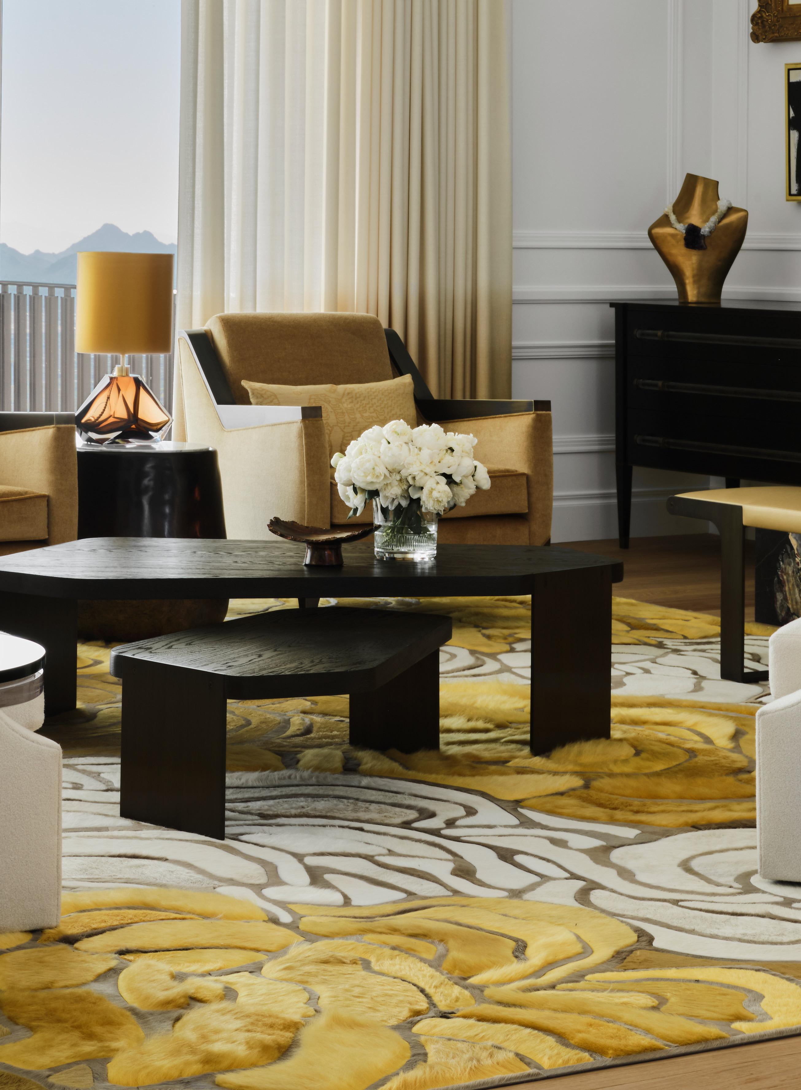 Americano Tappeto Bloom Hide di Marc Thee in giallo in vendita