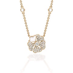 Bloom Pavé Diamond and Mother of Pearl Flower Necklace in 18k Yellow Gold