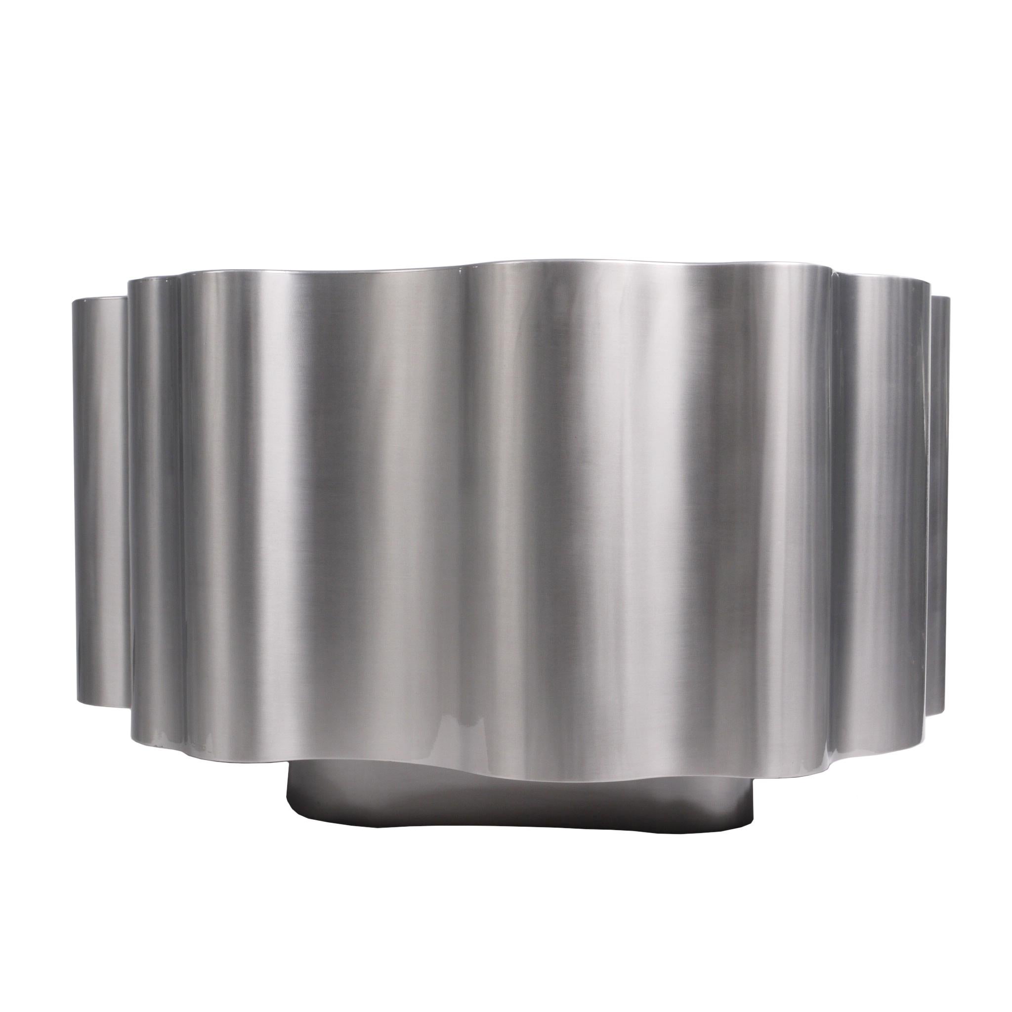 Américain Table d'appoint Bloom en aluminium, table abstraite rétro-futuriste de Bert Furnari en vente