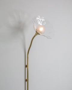 Bloom Single, ottone satinato, vetro soffiato a mano, applique, Kalin Asenov