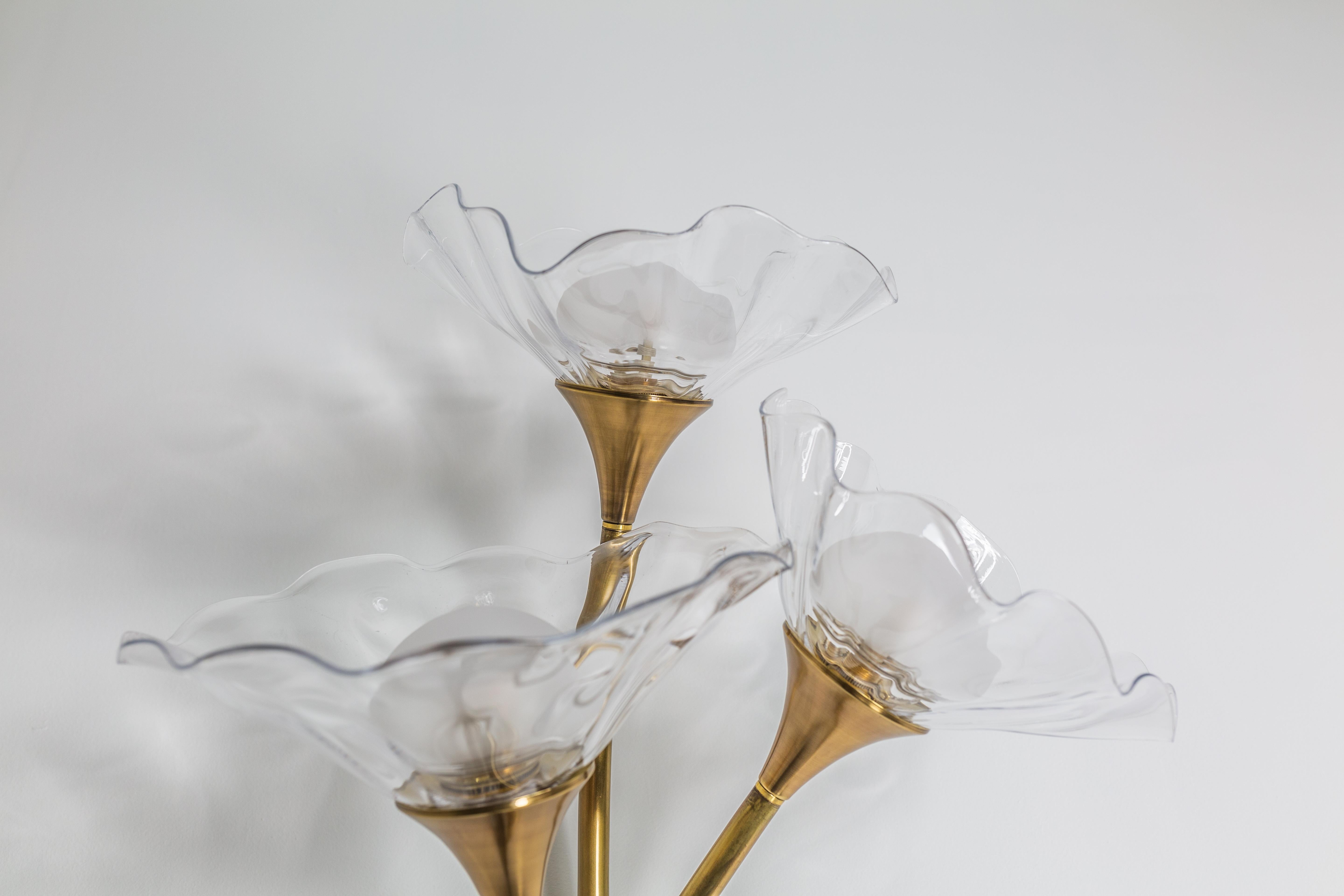 Bloom Tripple, Aged Brass, Handblown Clear Glass, Plug in Sconce, Kalin Asenov For Sale 10