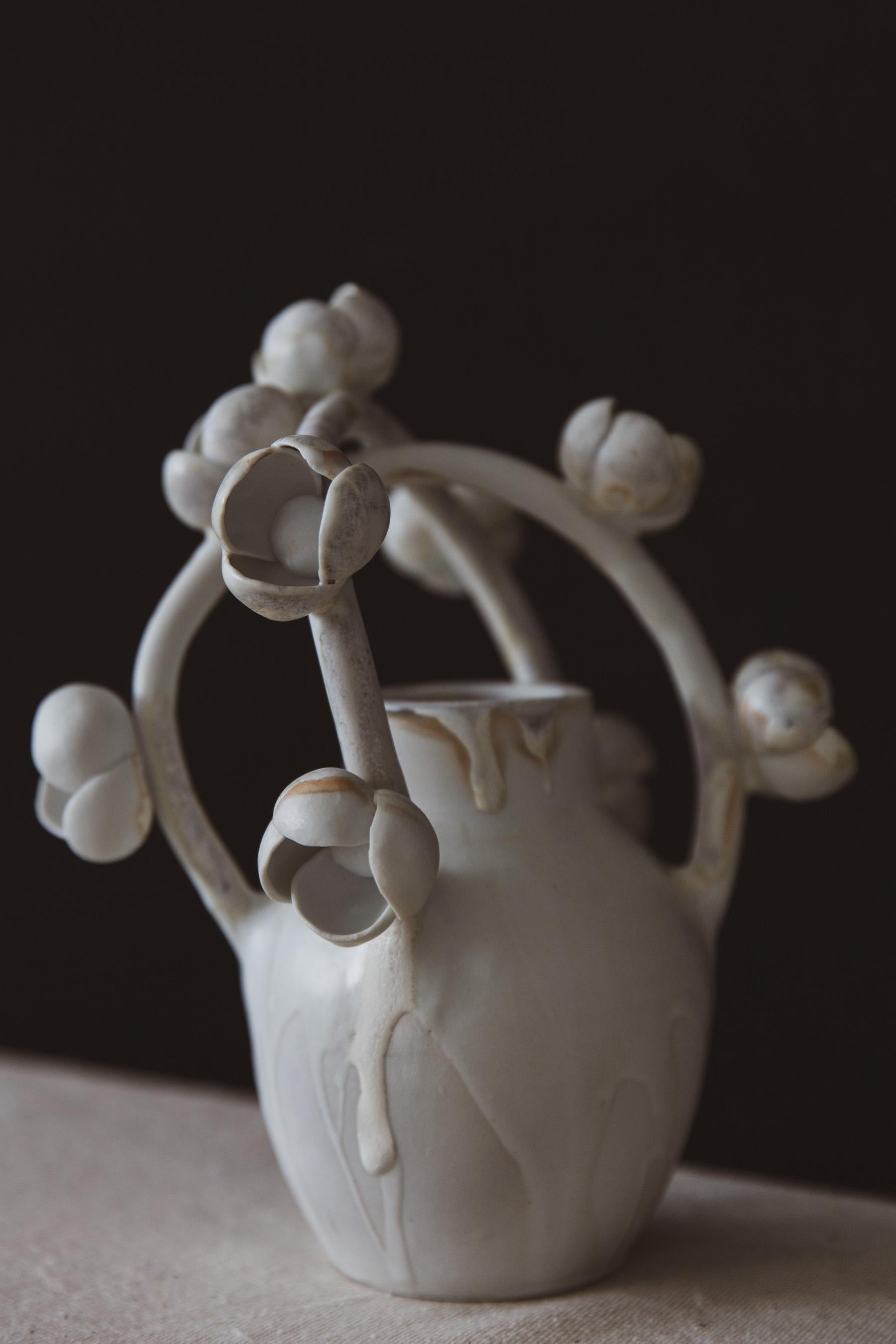 Modern Blooming Arches Vase