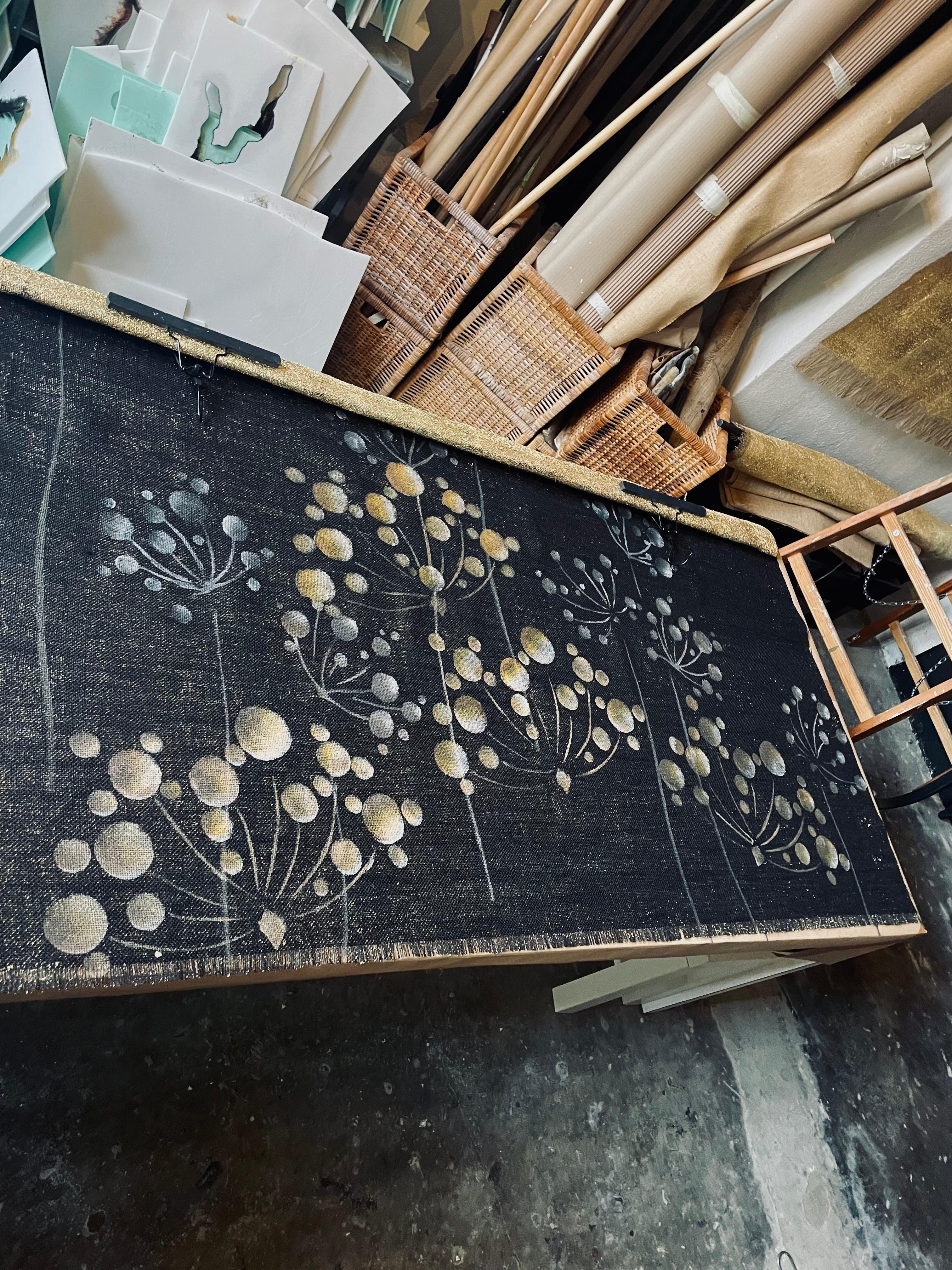 Blühende Seifenblasen Schwarz im Zustand „Neu“ im Angebot in Luzern, CH