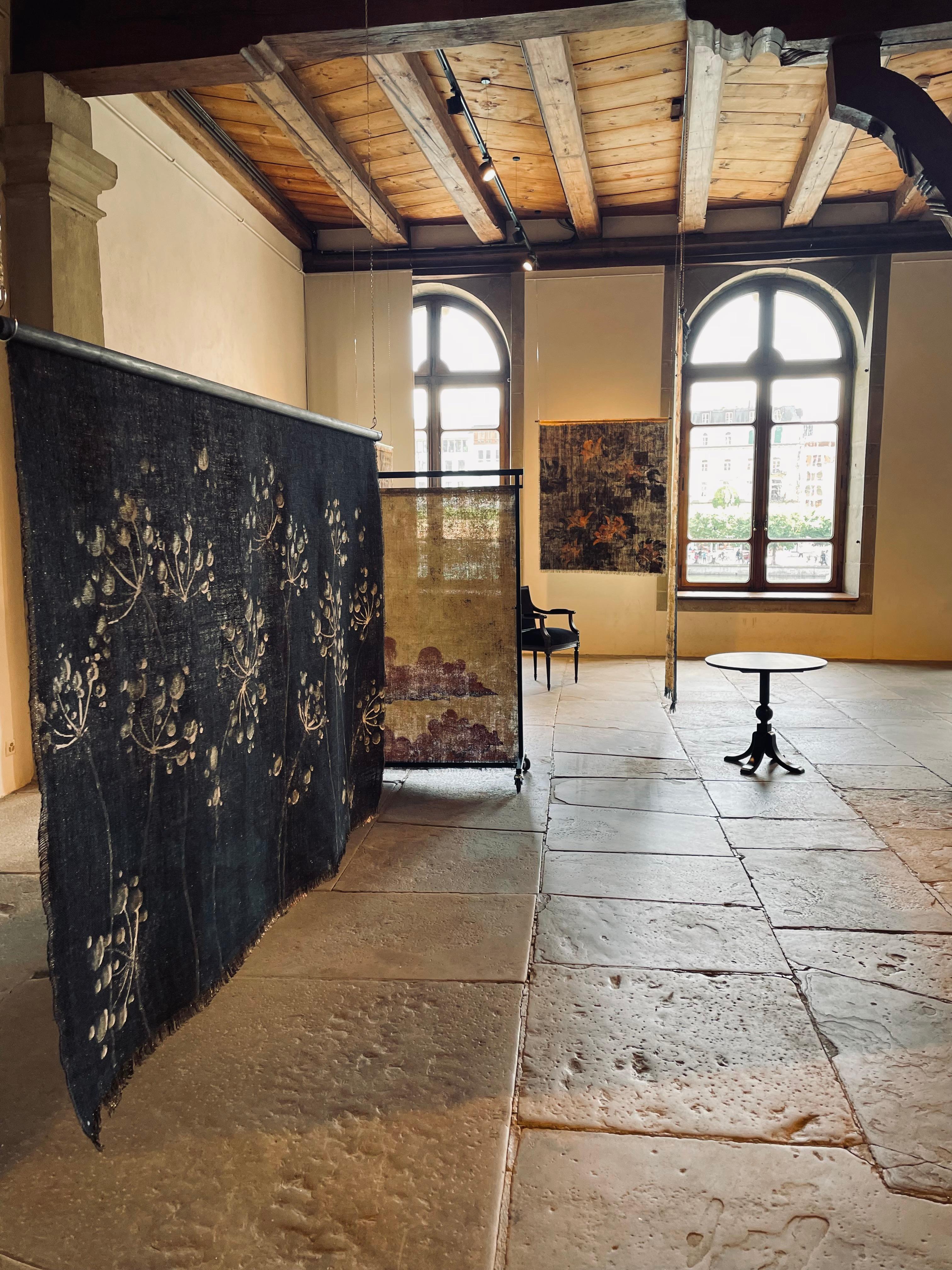 Blühende Seifenblasen Schwarz (Jute) im Angebot