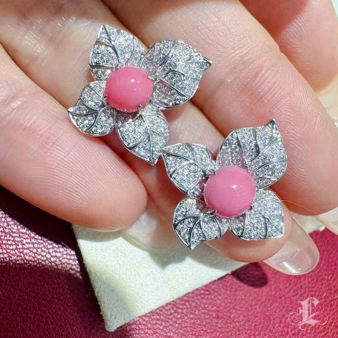 Women's 【Conchéa】Blooming Leaves Conch Pearl & Diamond Earrings — 2.65ct For Sale