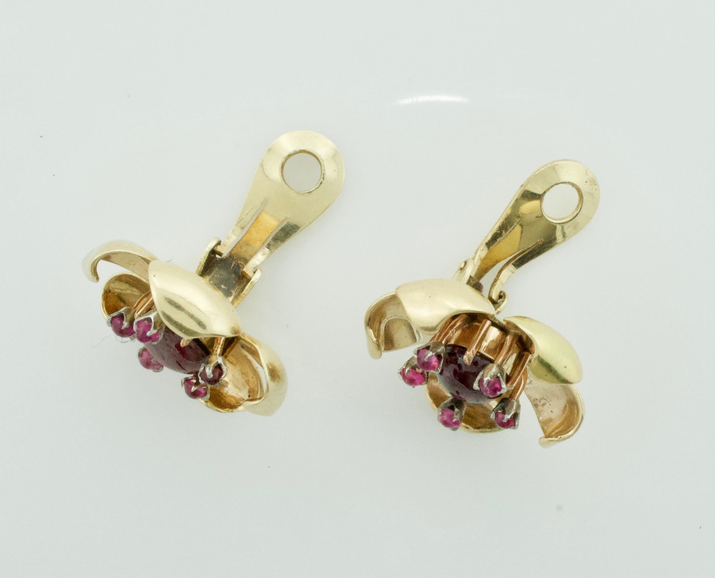 Cabochon Blooming Radiance: 1940’s Ruby and Diamond Floral Earrings in Yellow Gold For Sale