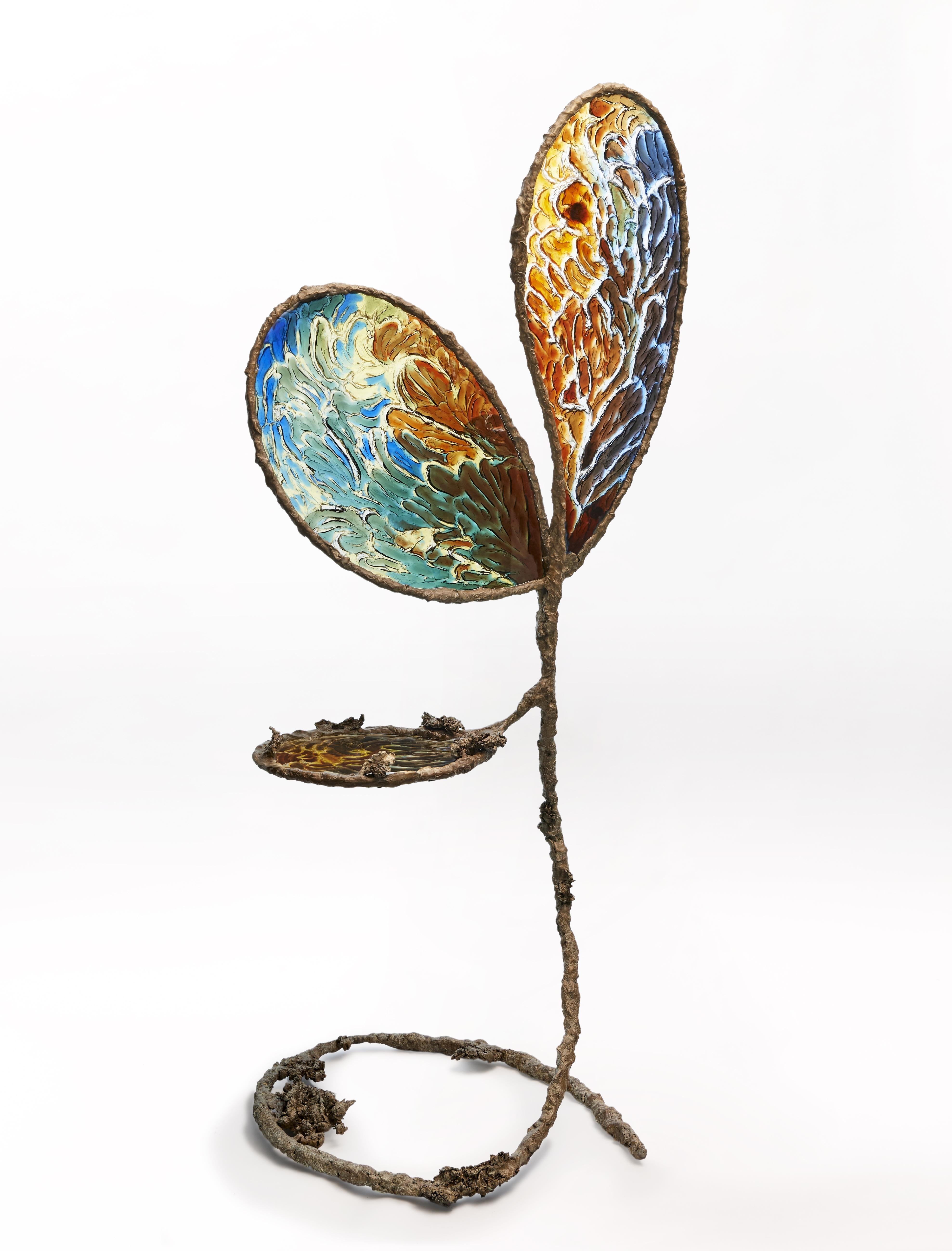 Blooming Sculpture III di Emilie Lemardeley
Un pezzo unico.
Dimensioni: D 60 x L 90 x H 190 cm.
Materiali: Bronzo e tecnica mista.

Progettate come gioielli per gli interni, le creazioni di Lemardeley riflettono l'artigianato francese infuso di