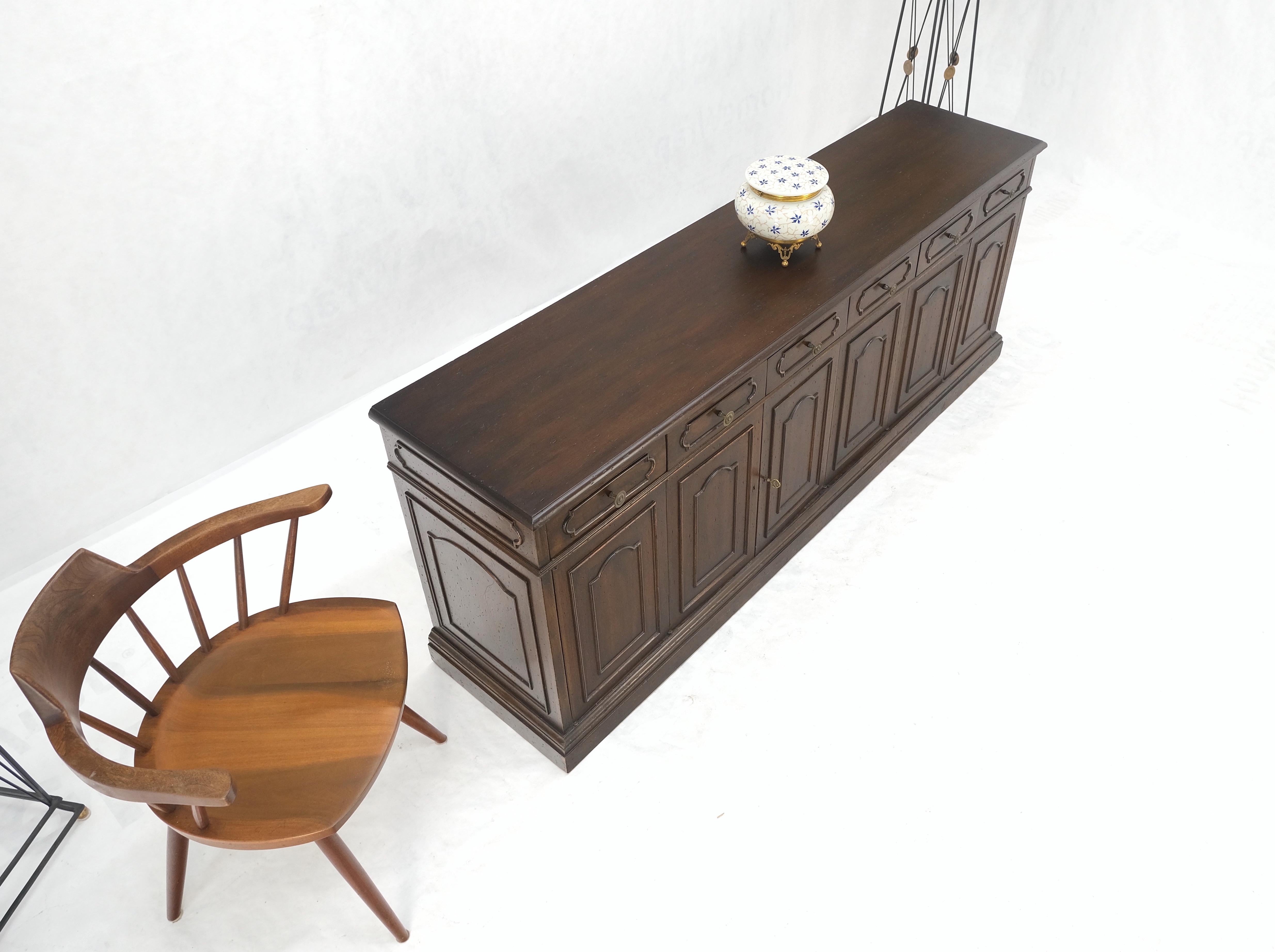 Comò lungo Bloomingdale's Credenza con anta a fisarmonica 18 cassetti Noce scuro MINT! in vendita 6