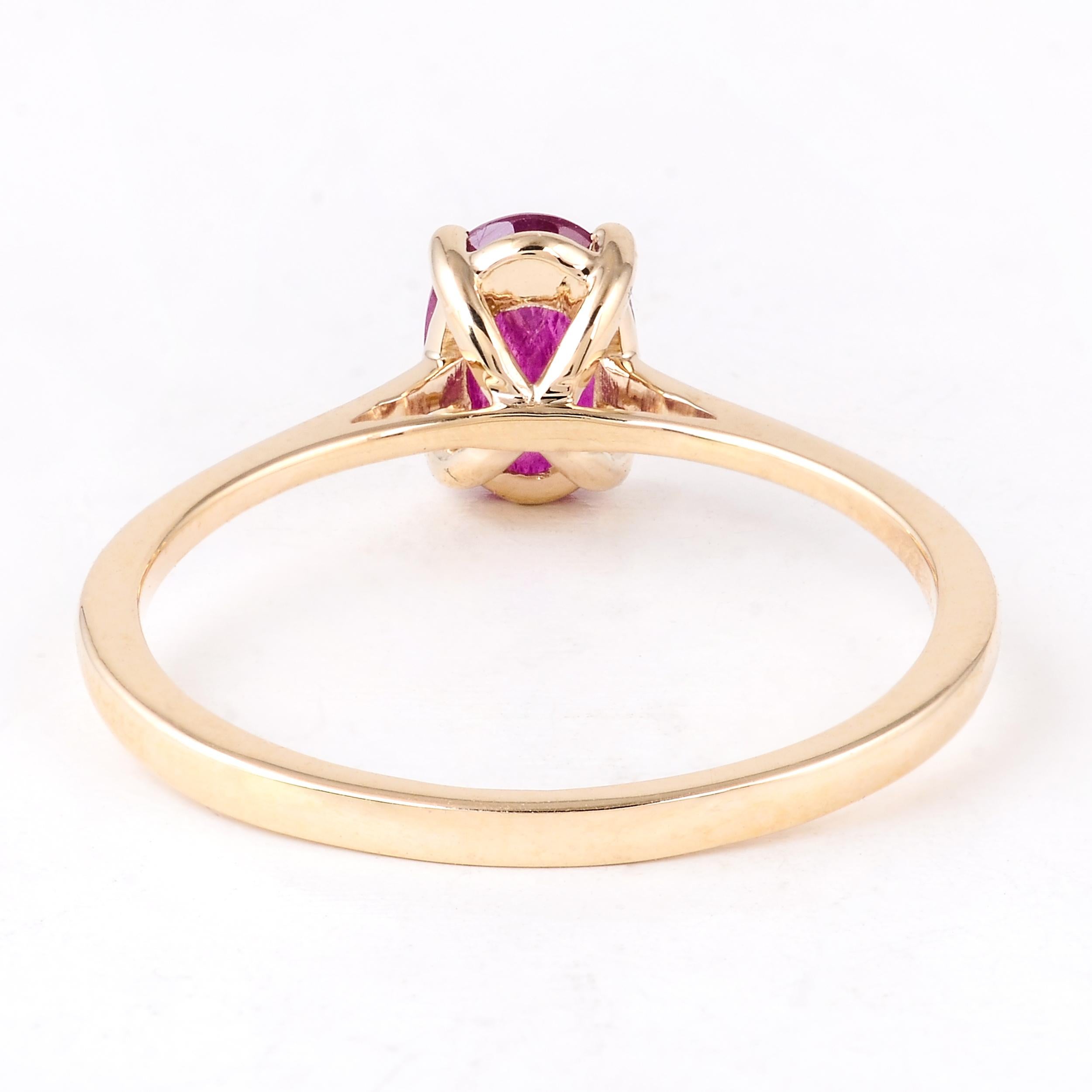 Elegant 14K Ruby Cocktail Ring, Size 6.75 - Luxury Statement Jewelry Piece For Sale 2