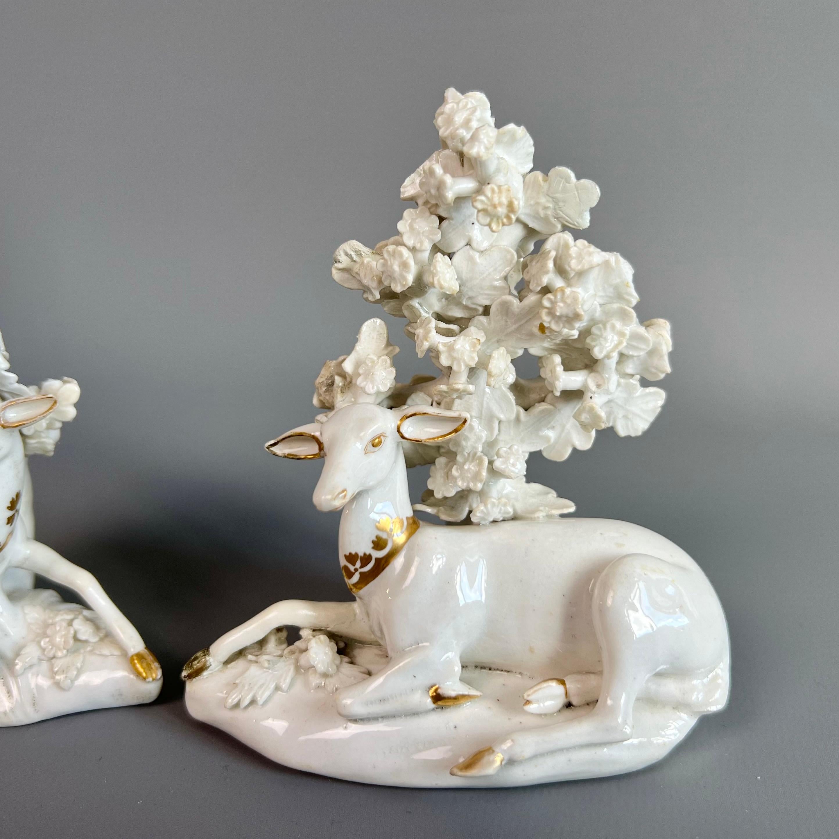 Bloor Derby Pair of Porcelain Figures, Stag and Doe, circa 1765-1820 In Good Condition For Sale In London, GB