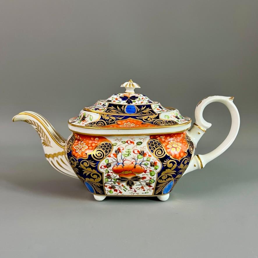 This is a rather extravagant tea service serving four, made by the Bloor Derby factory between 1825 and 1830 in the wonderful 