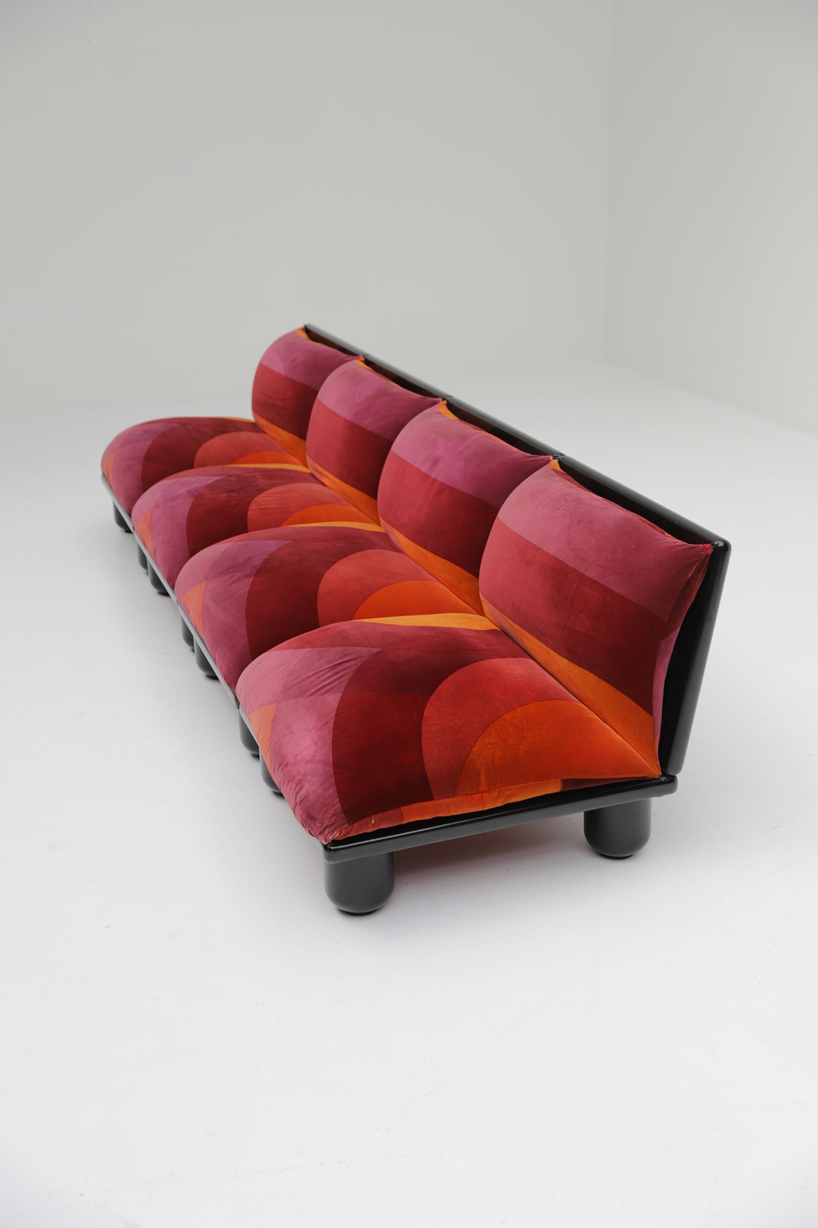 Sofa-Set aus mundgeblasenem Sofa mit Couchtisch von Carlo Bartoli für Rossi di Albizzate, Italien im Angebot 4