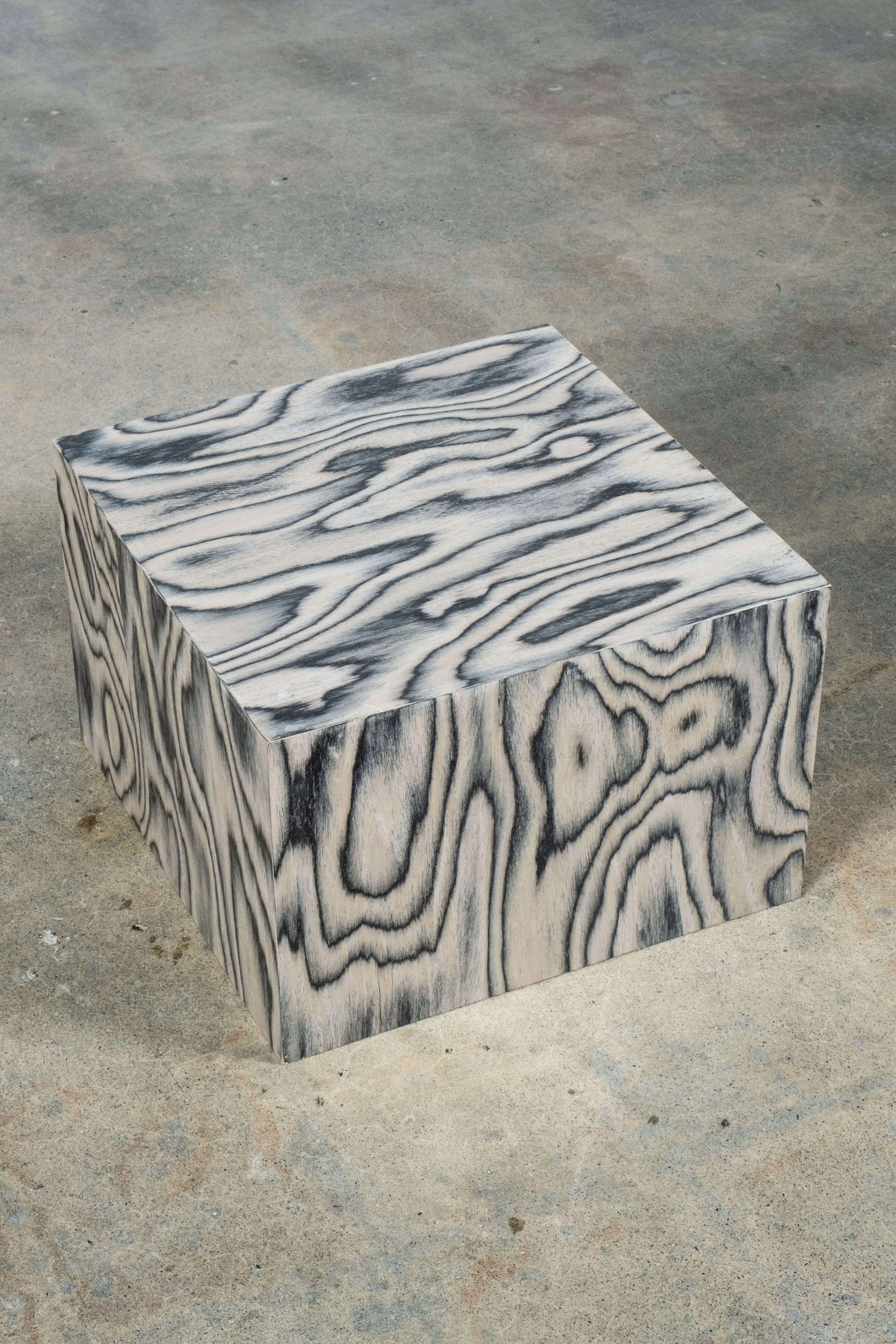 BLOQUE 4, Pedestal with Ettore Sottsass Veneer by Bonne Choice In New Condition For Sale In Toronto, ON