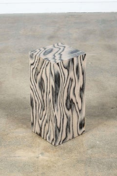 BLOQUE 6, Piedistallo con impiallacciatura Ettore Sottsass di Bonne Choice