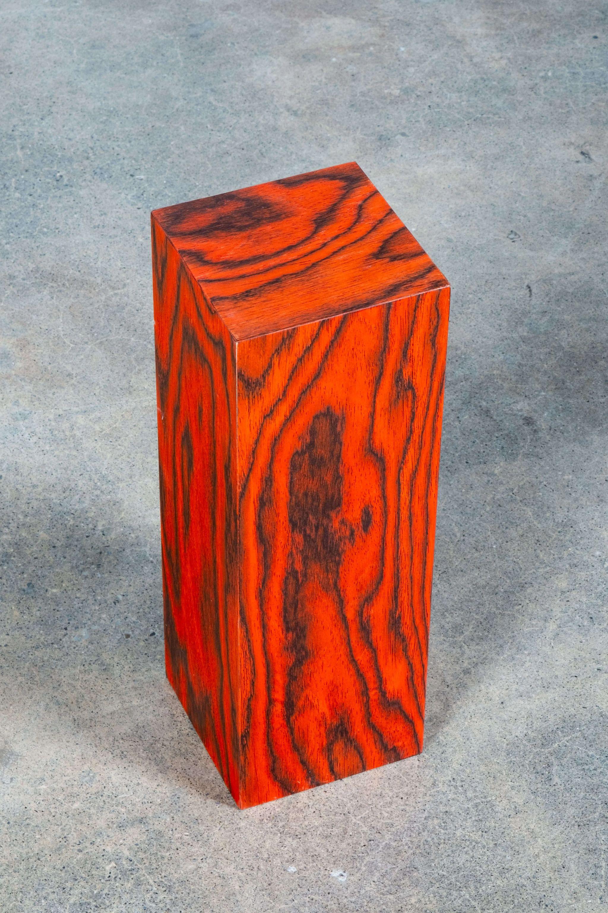 BLOQUE 7, Pedestal with Ettore Sottsass Veneer by Bonne Choice For Sale 2