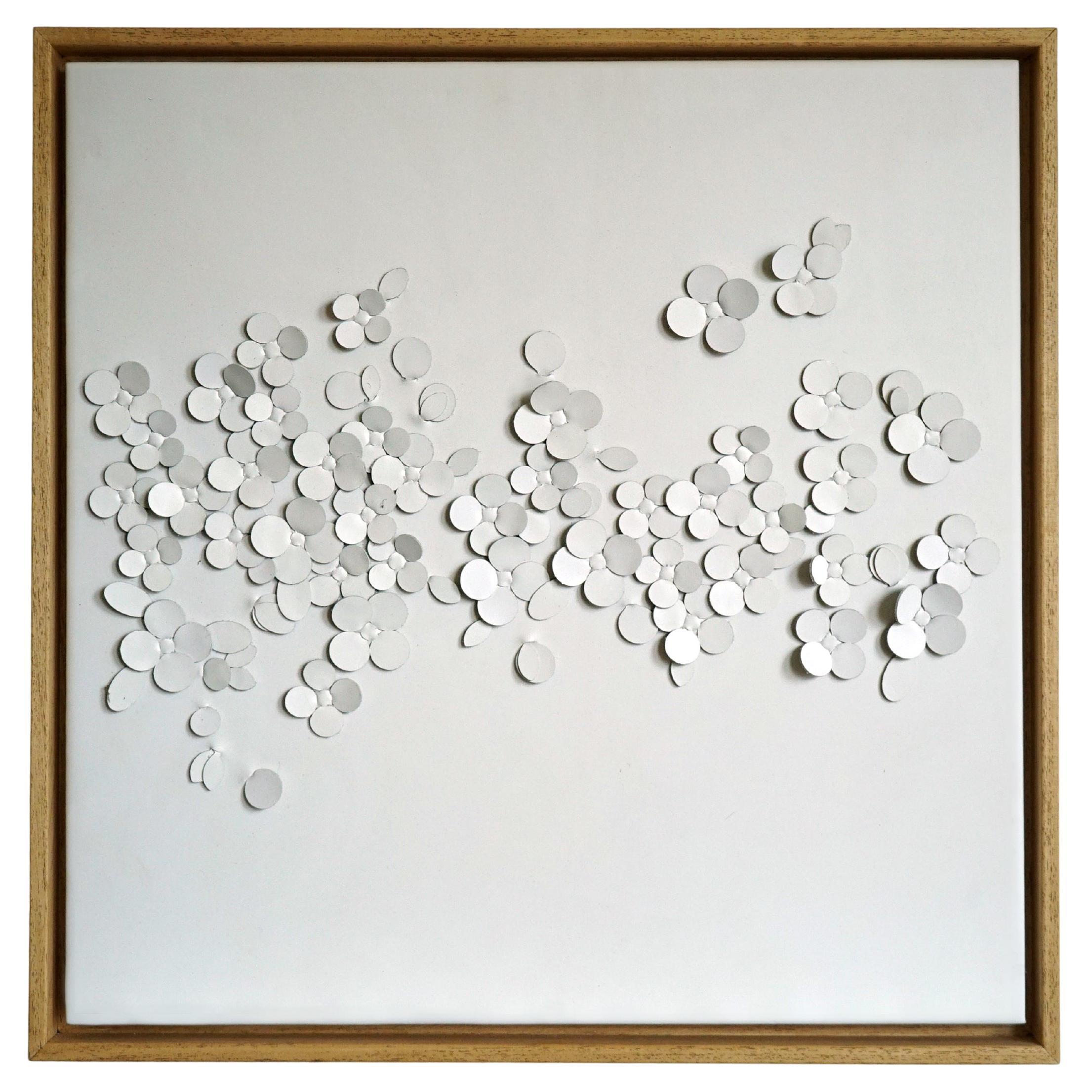 Blossom une pièce d'art mural sculptural en cuir blanc en 3D en vente