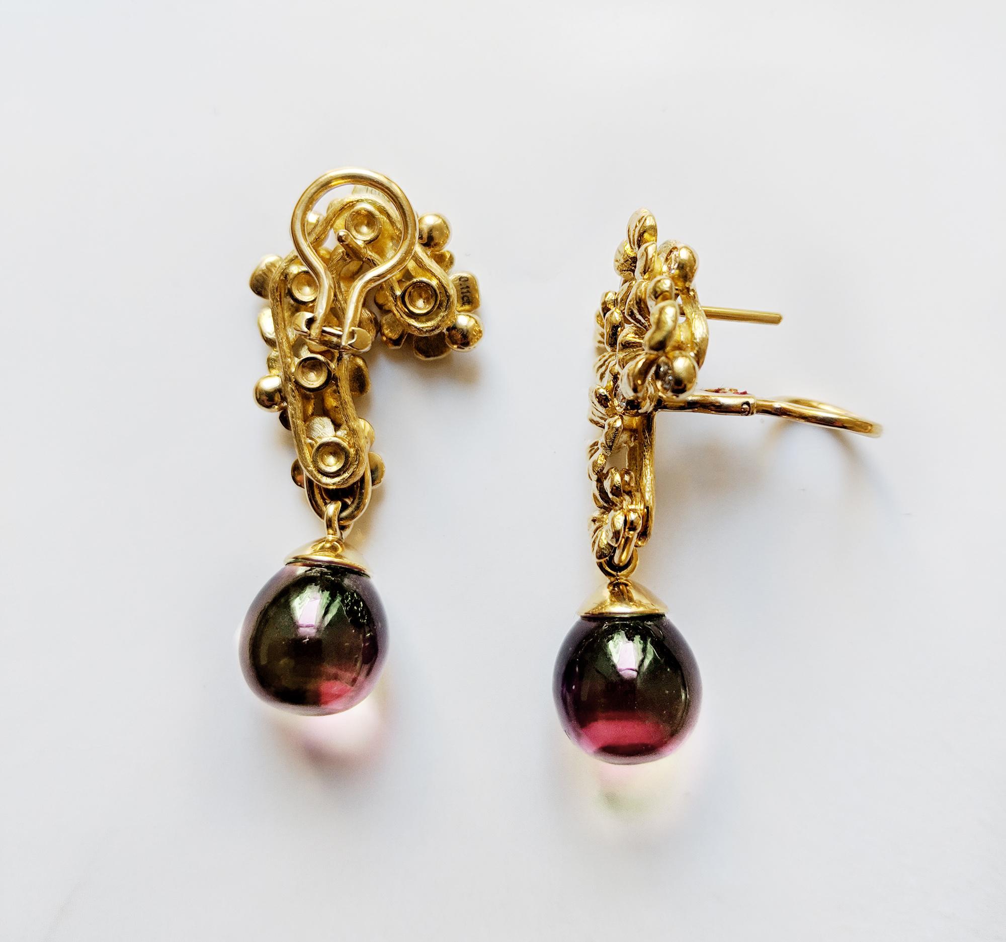 Blossom Modern Transformer Earrings Diamonds in Eighteen Karat Yellow Gold For Sale 3