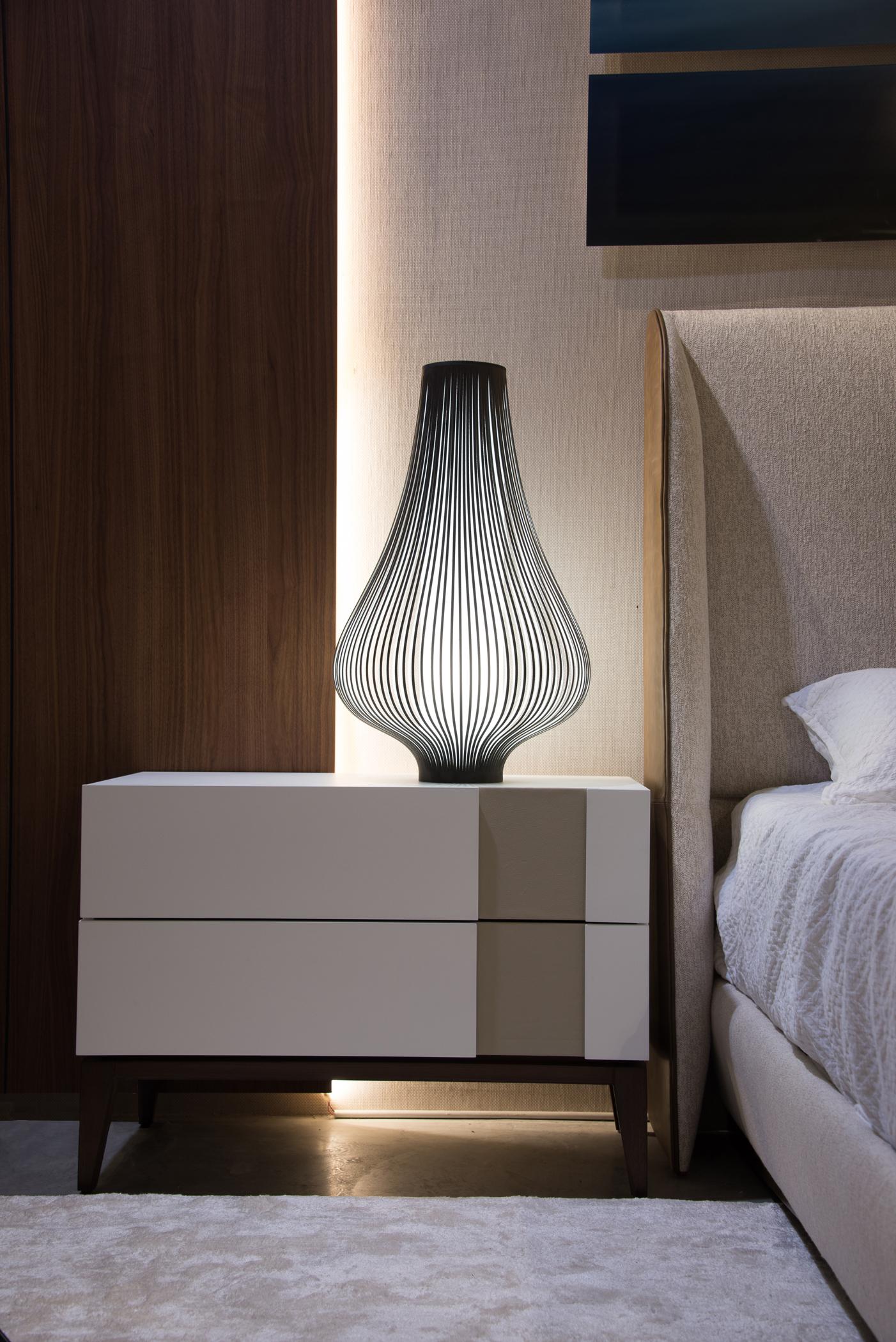 Blossom Table Lamp For Sale 3