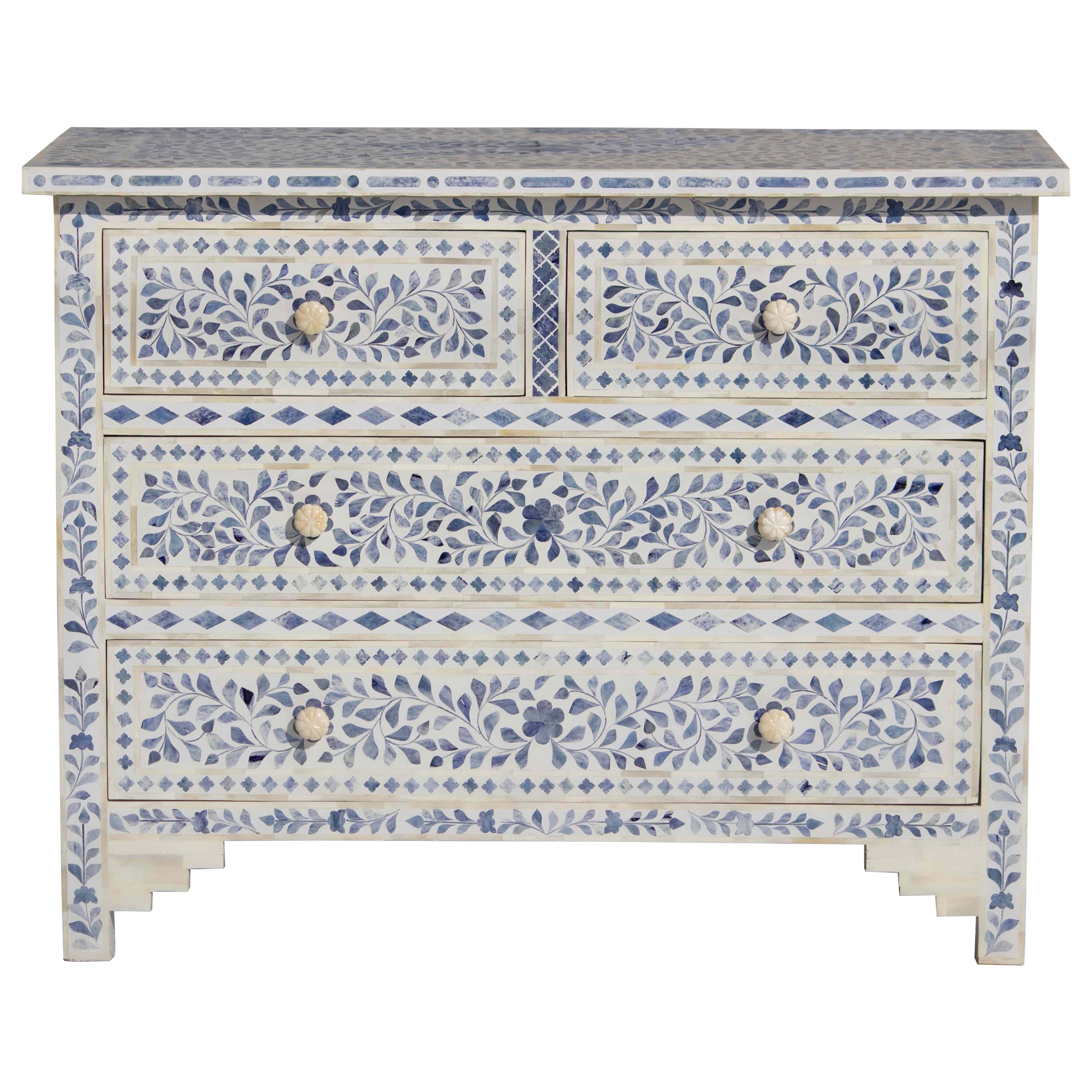 Commode blanche Blossom à quatre tiroirs à motif floral bleu