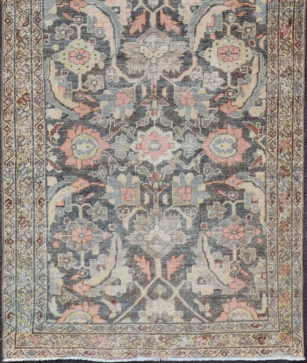 Blossoming All-Over Floral Antique Persian Sultanabad Gallery in Gray and Pink In Good Condition For Sale In Atlanta, GA