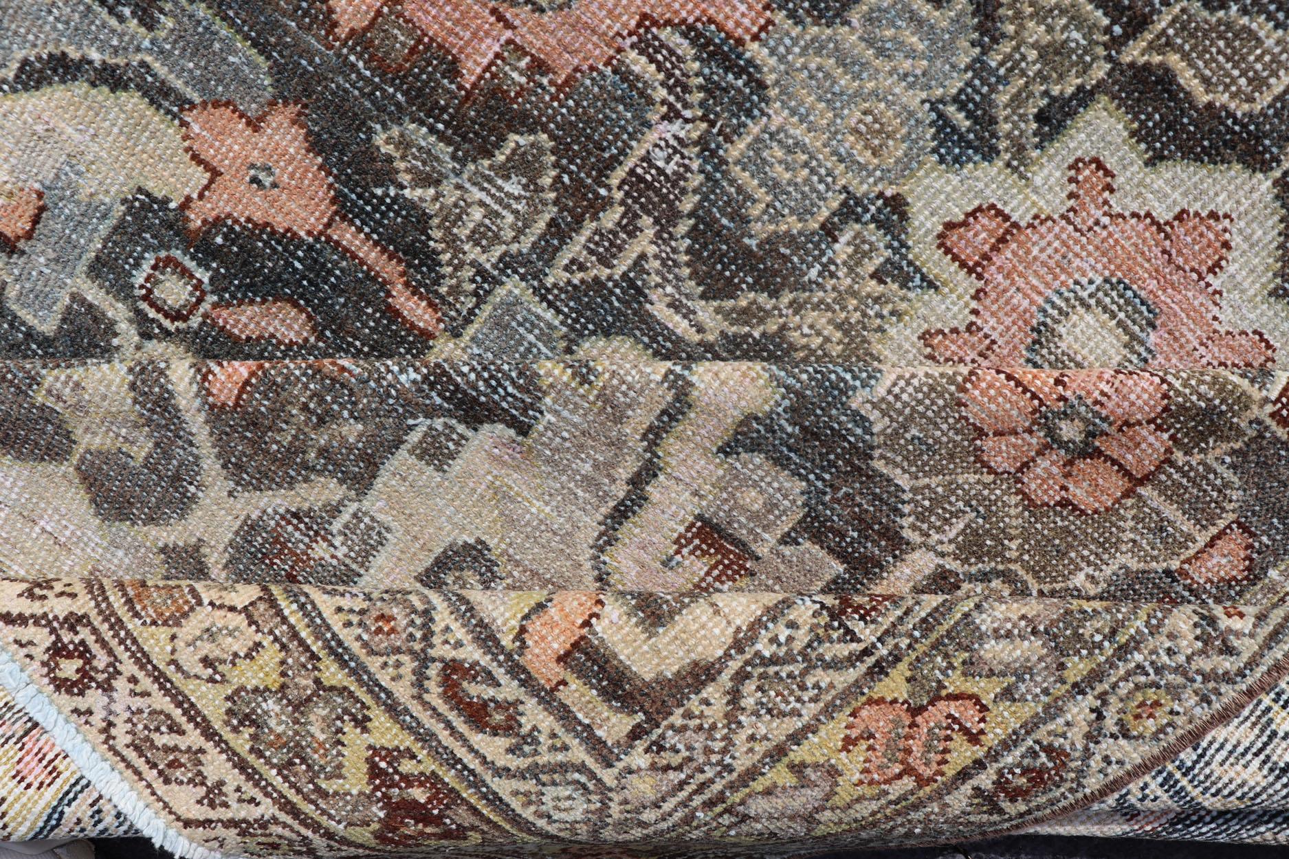 Antike persische Sultanabad-Galerie in Grau und Rosa mit Blumenmuster in Übergröße im Angebot 2