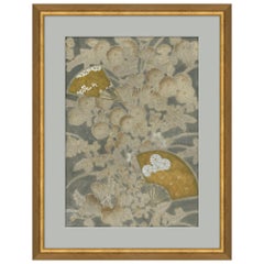 Blütenblätter mit japanischem Druck in Grau und Blau von CuratedKravet
