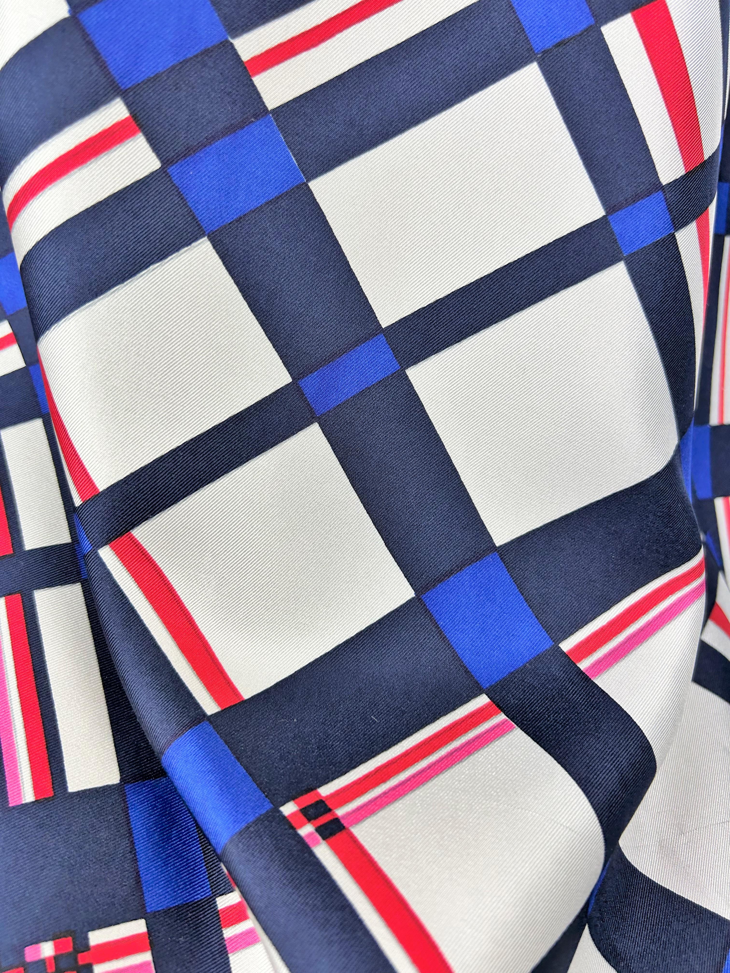 Camicetta e gonna in Twill di seta di Pierre Cardin, circa 1972. in vendita 6