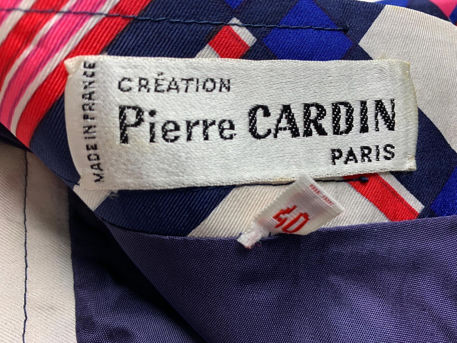 Camicetta e gonna in Twill di seta di Pierre Cardin, circa 1972. in vendita 11