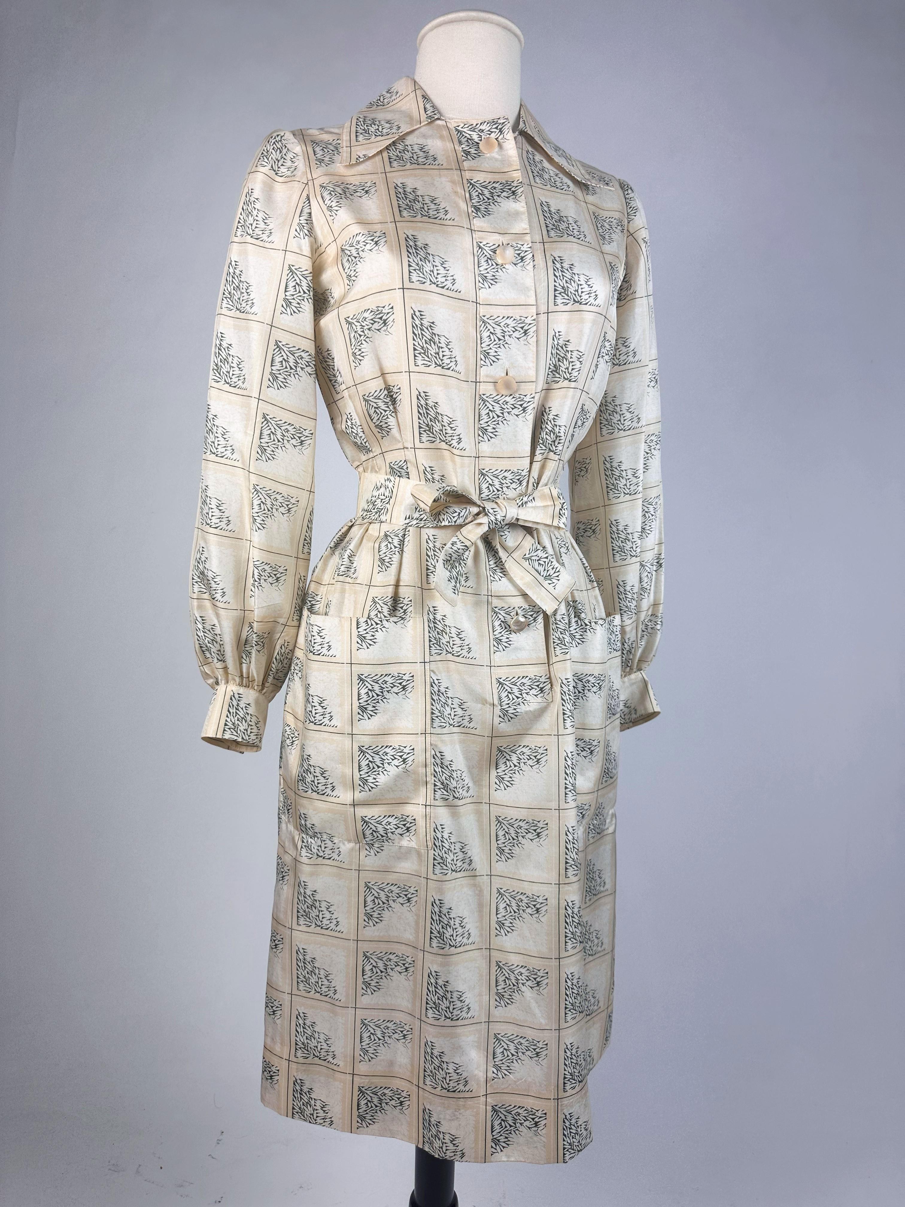 Blouse dress in printed taffeta by Gérard Pipart for Nina Ricci Circa 1985 6