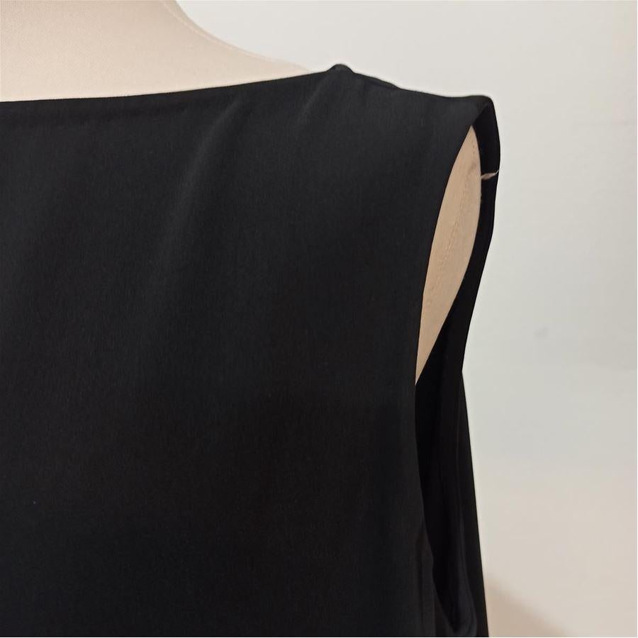 Polyester Black color Sleeveless Shoulder length / hem cm 68 (2677 inches)
