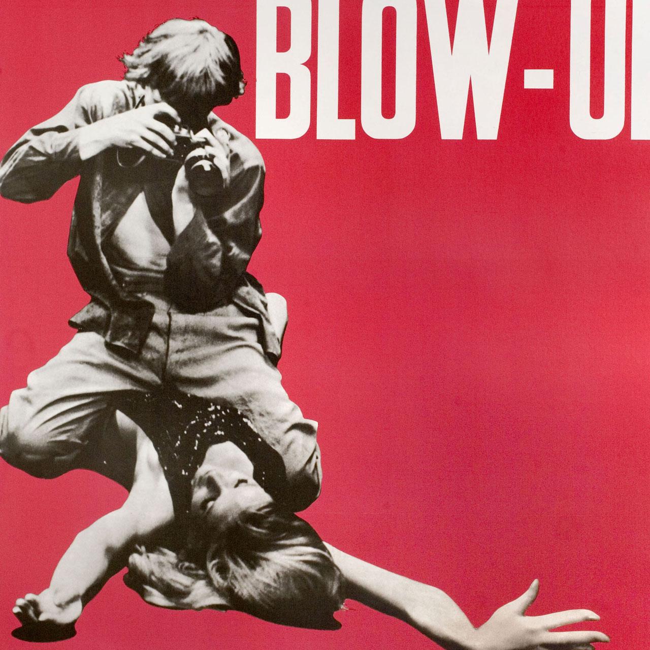 Original 1970s re-release Italian due fogli poster for the 1966 film “Blow-Up” (Blow Up) directed by Michelangelo Antonioni with Vanessa Redgrave and Sarah Miles. Fine condition, linen-backed. This poster has been professionally linen-backed. Please