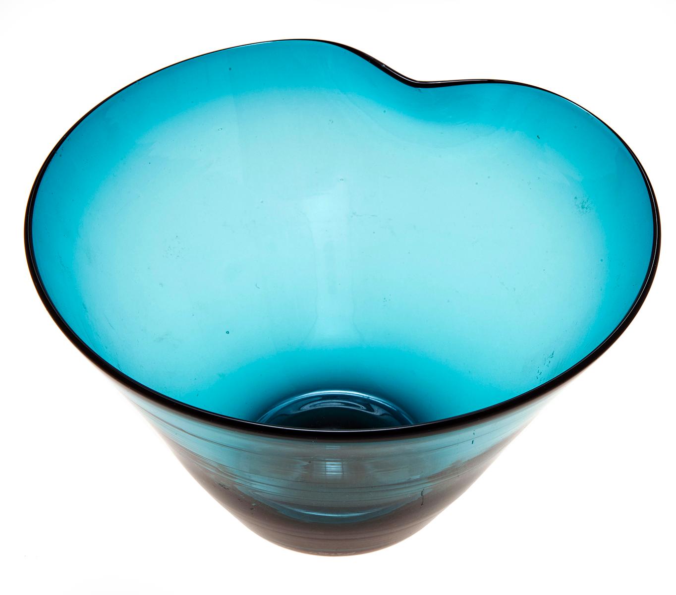 Blown Aqua Glass Bowl In Good Condition For Sale In Malibu, CA