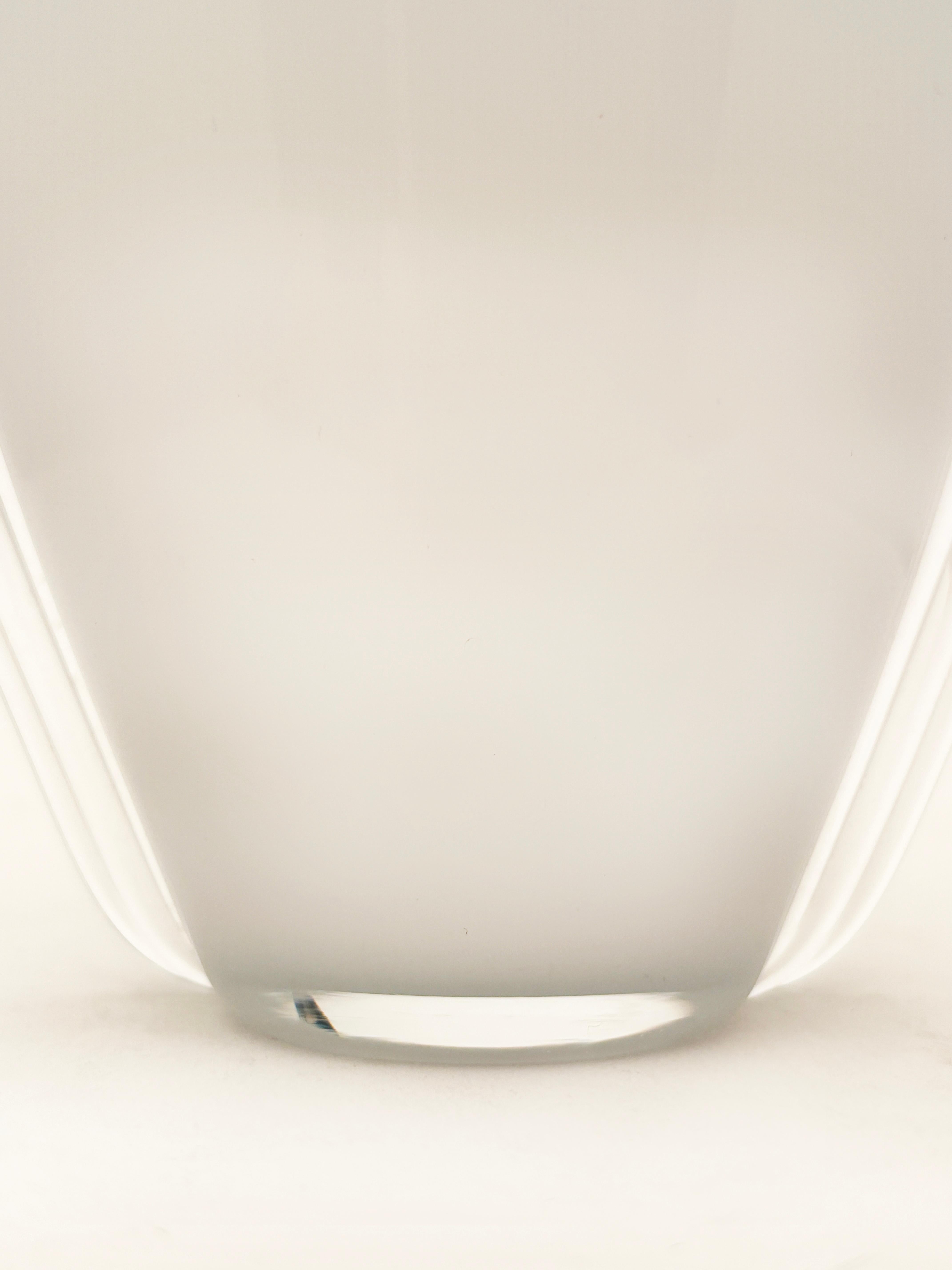 Vase en verre d'art soufflé par Thomas Buechner pour Vitrix Hot Glass Studio en vente 3
