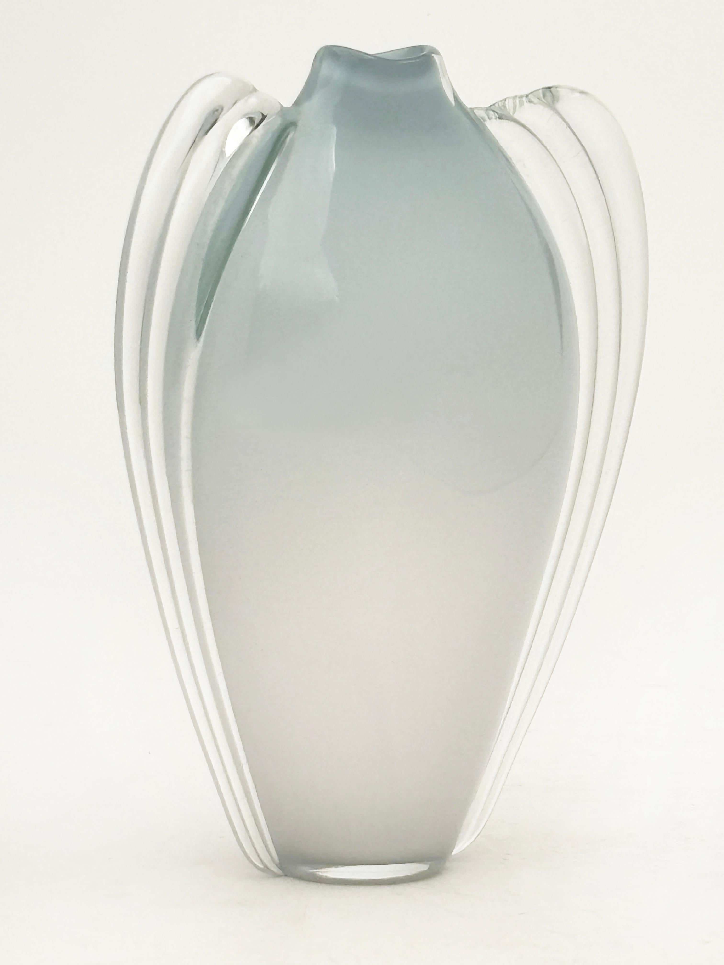 Fait main Vase en verre d'art soufflé par Thomas Buechner pour Vitrix Hot Glass Studio en vente
