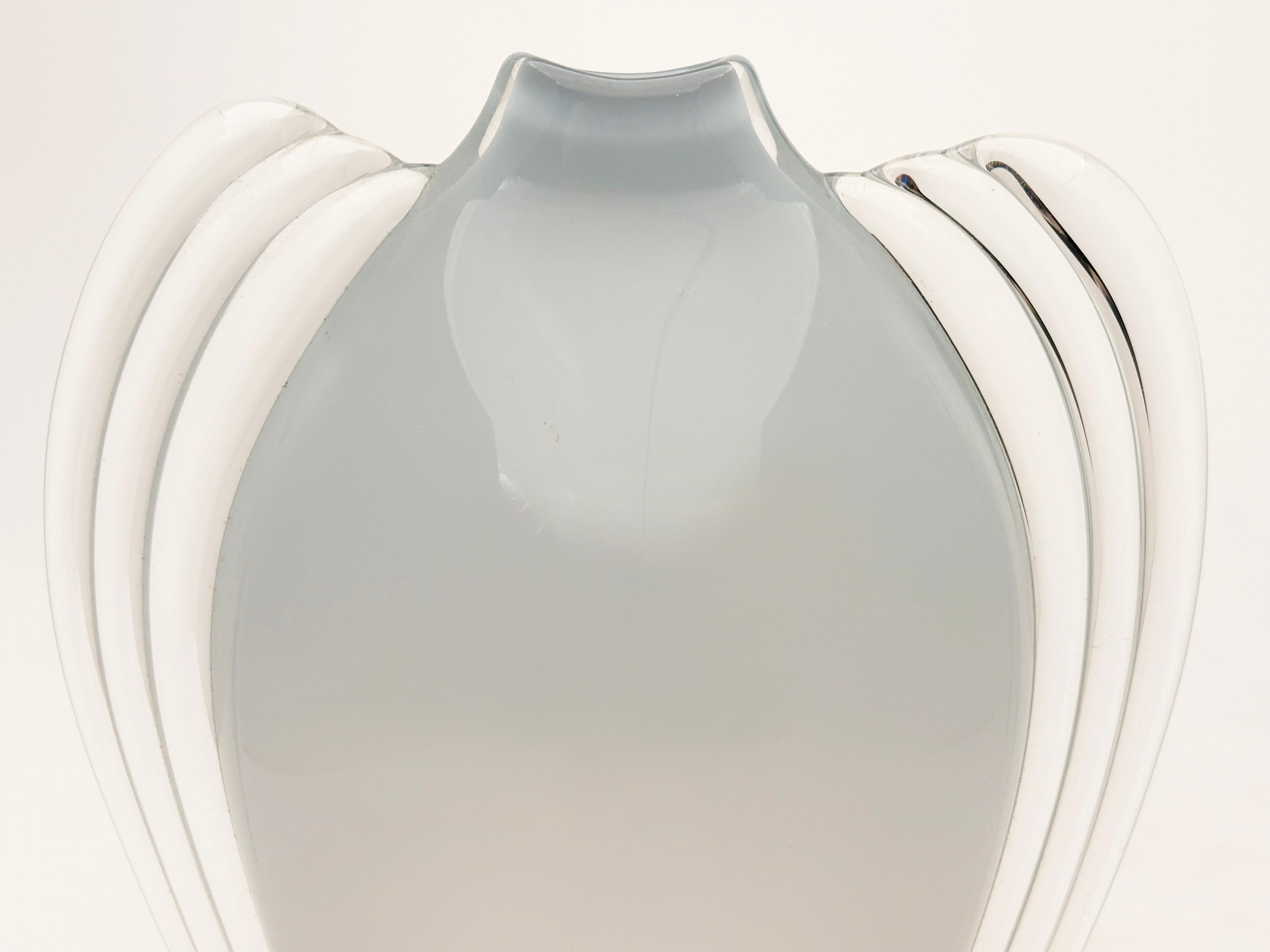 Verre d'art Vase en verre d'art soufflé par Thomas Buechner pour Vitrix Hot Glass Studio en vente