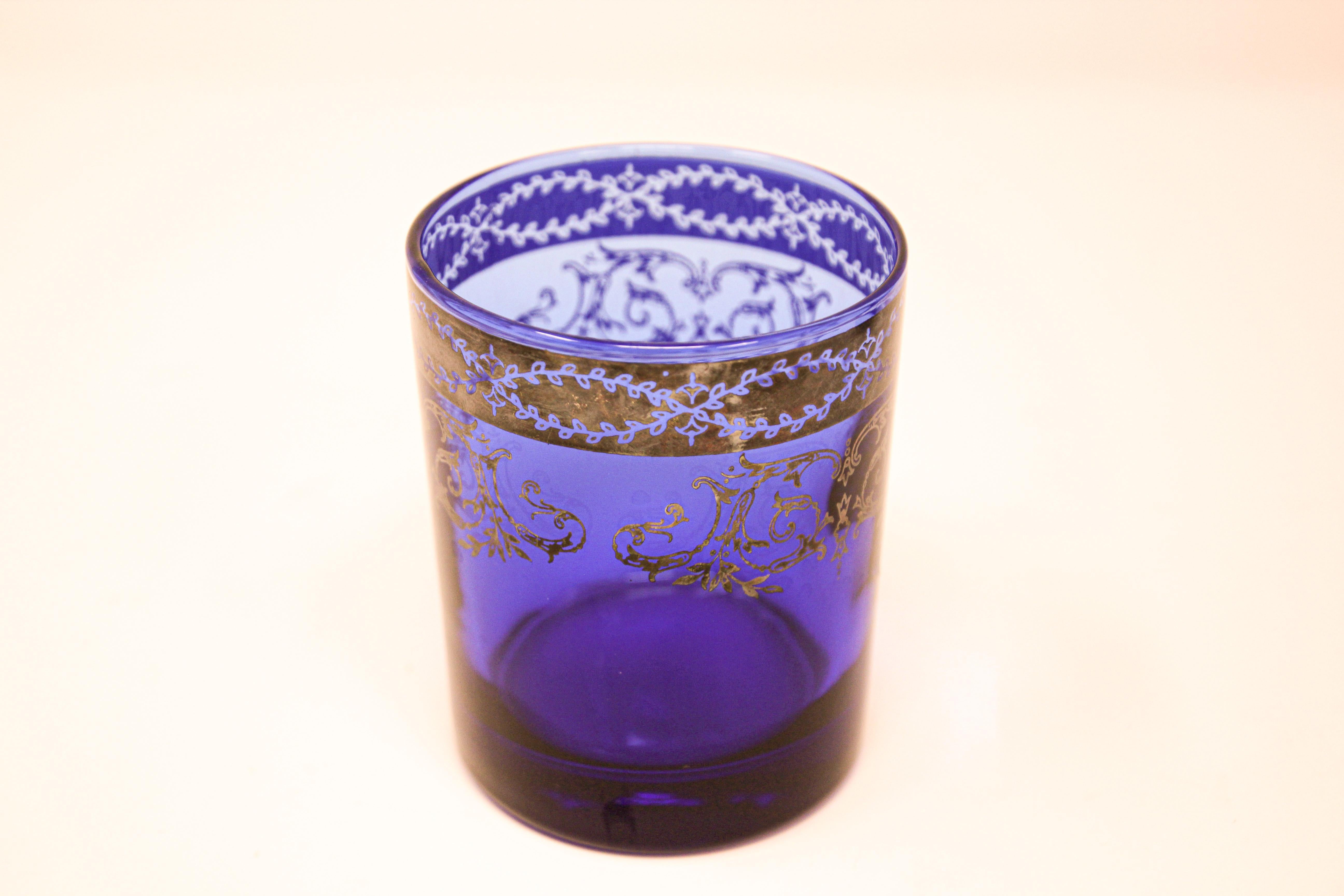 Blown Crystal Whiskey Glasses Tumbler Gilt Baccarat in Sapphire Blue, Italy In Good Condition In North Hollywood, CA