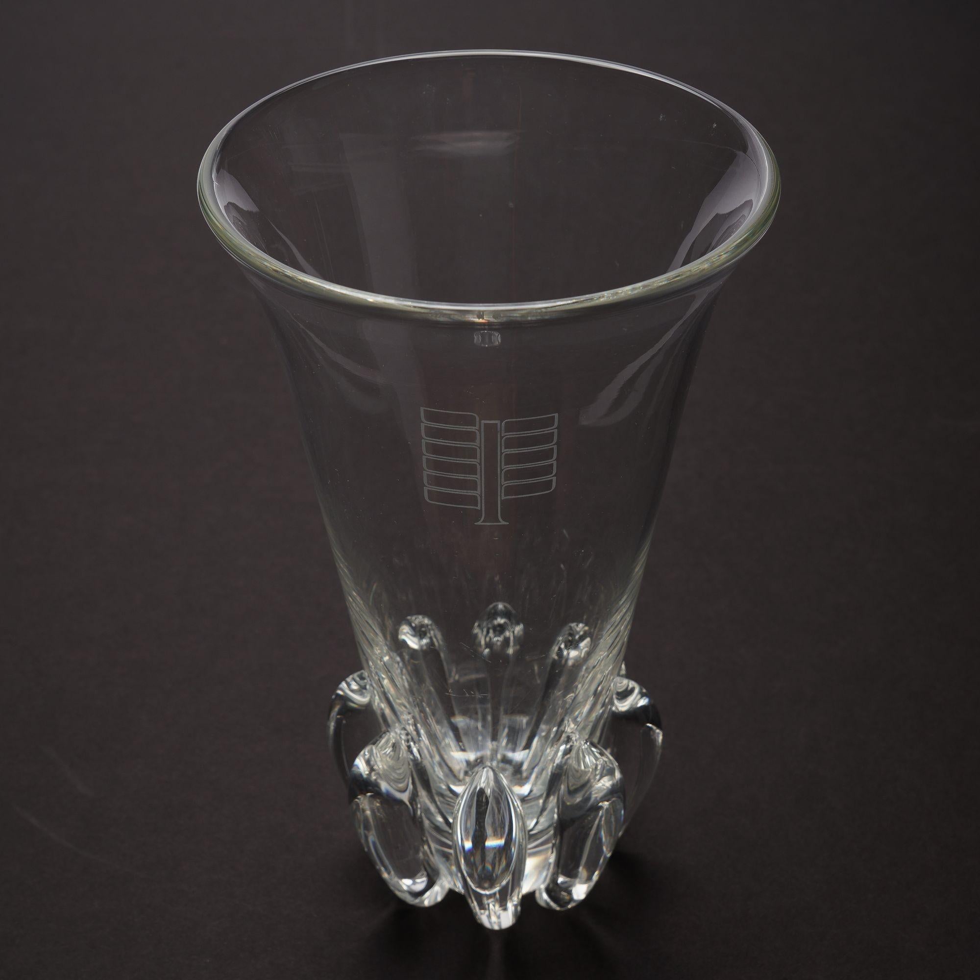 Blown & etched glass lotus vase by Steuben, c. 1942 2