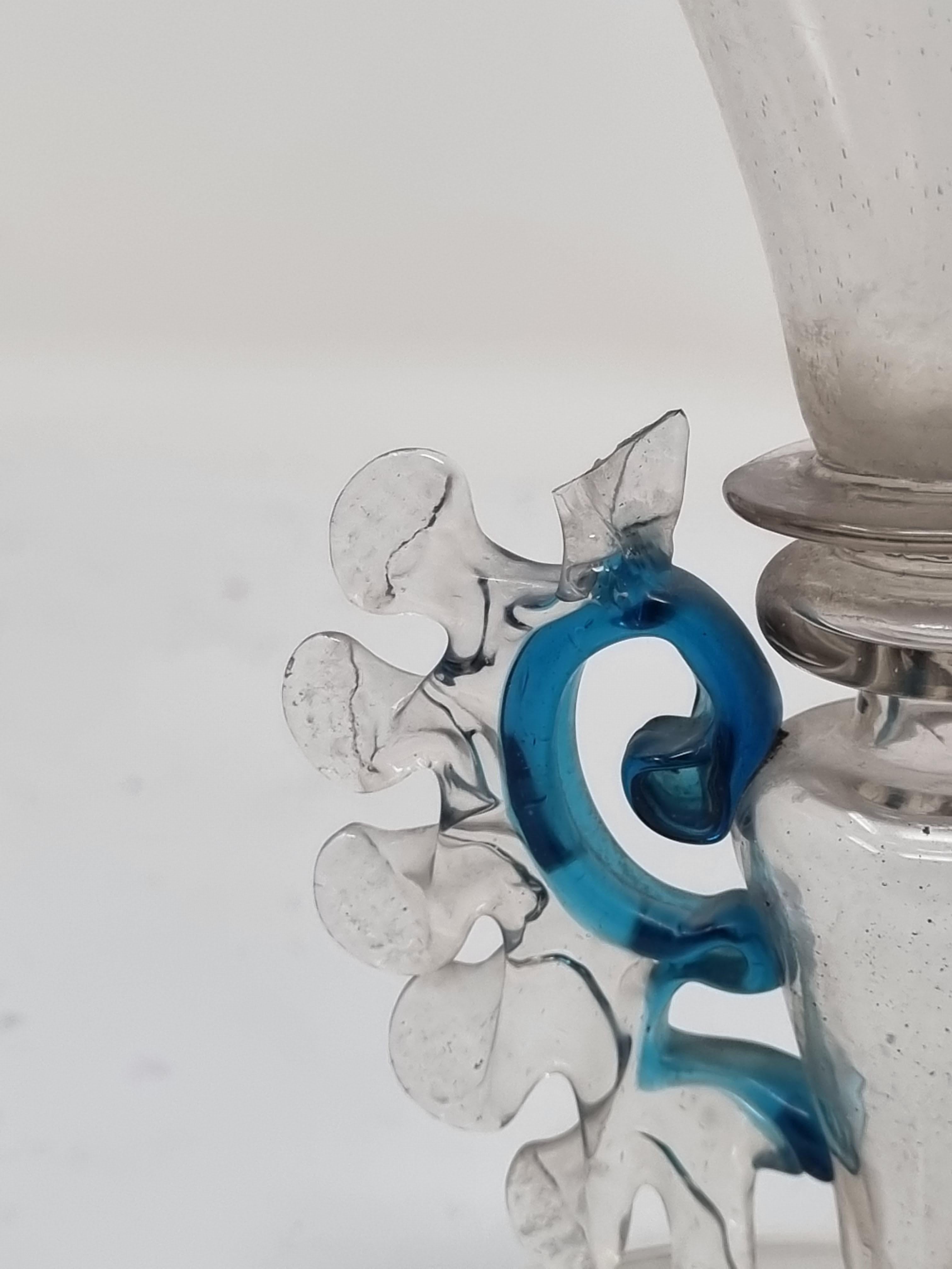Blown Glass Beaker In Excellent Condition For Sale In Reggio Emilia, IT