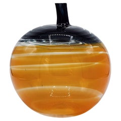 Geblasene Glasflasche der Designerin Churba