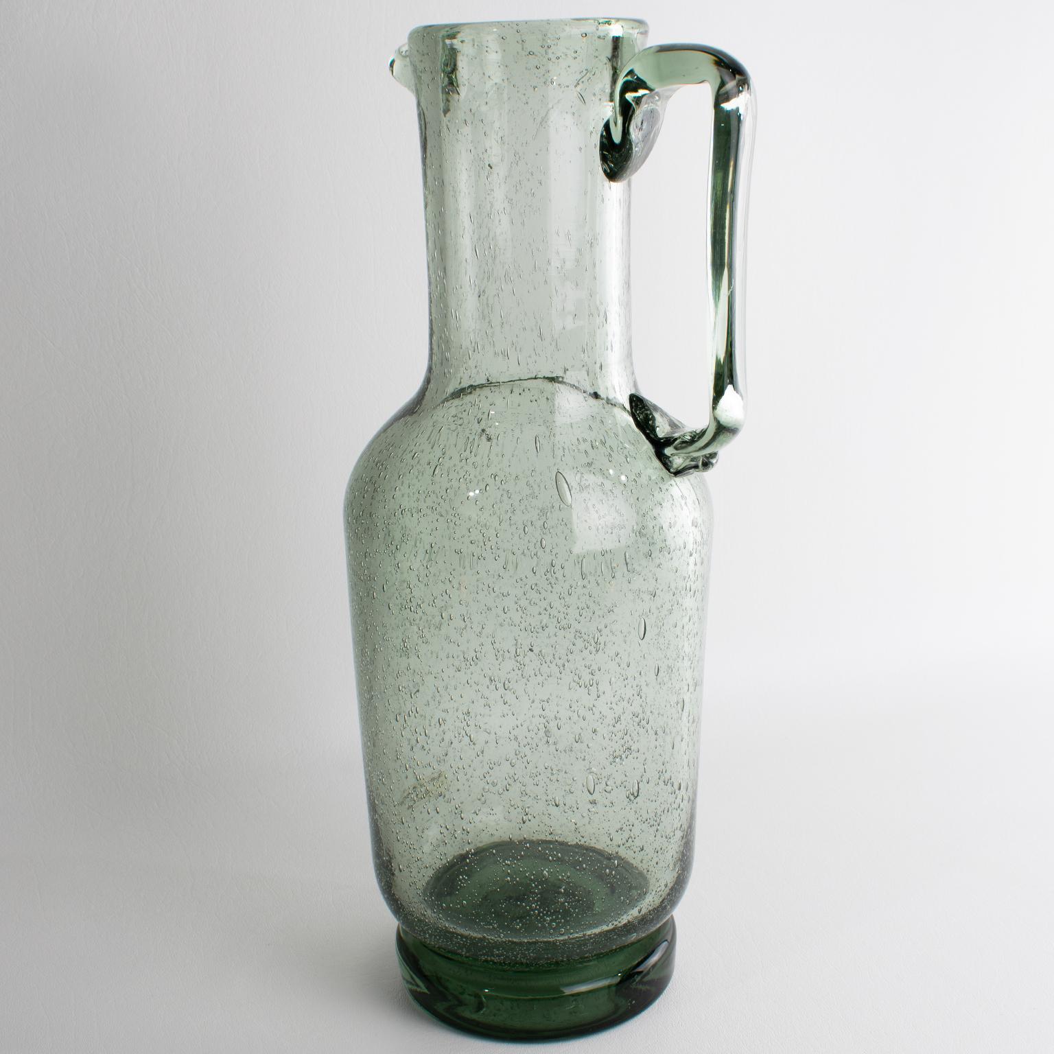 Caraffa decorativa in vetro soffiato di Verrerie de Bendor, Francia, circa 1960 in vendita 4
