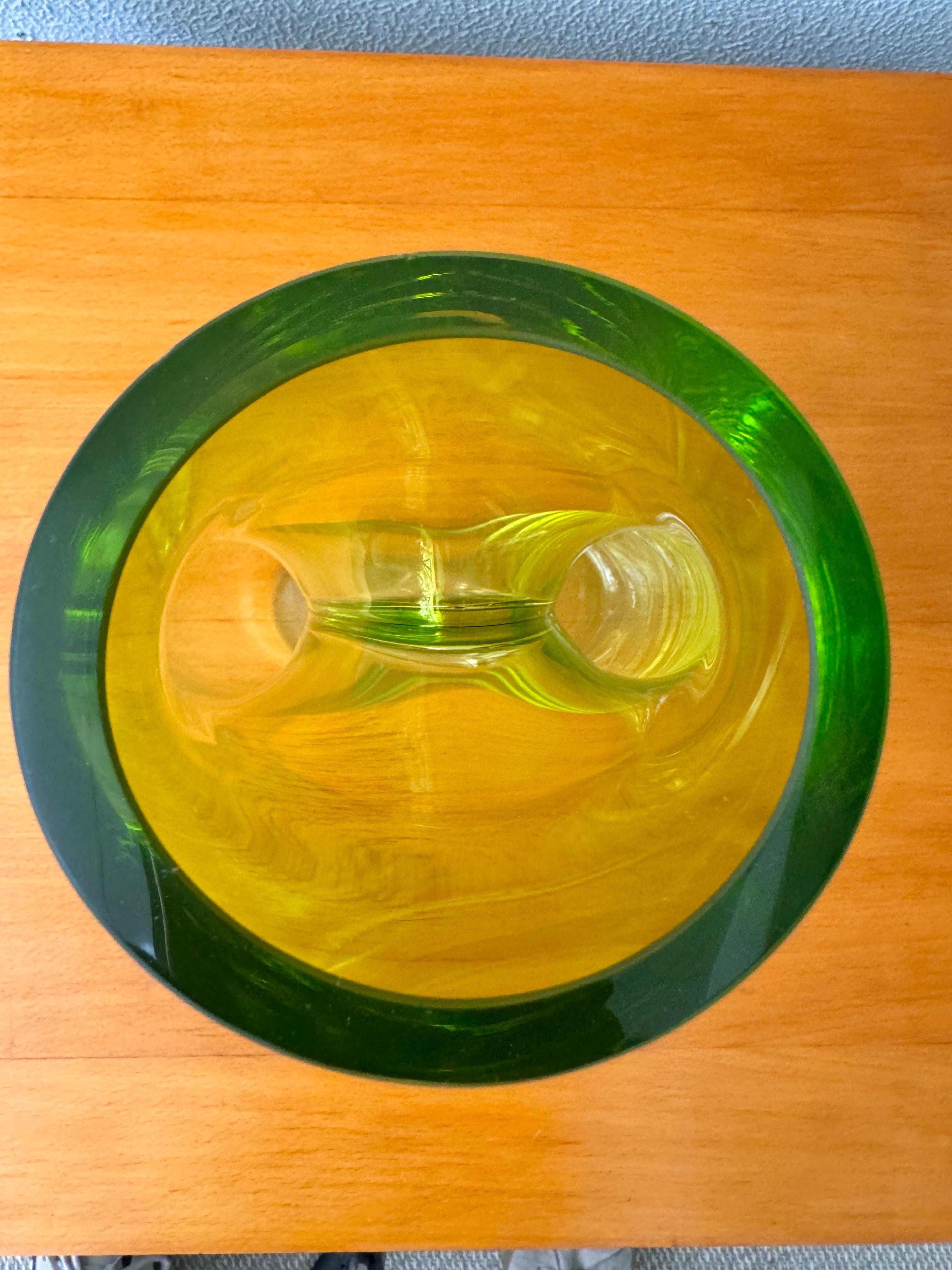 Vaso verde in vetro soffiato di Toni Zuccheri per Ve Art, anni '60 in vendita 2