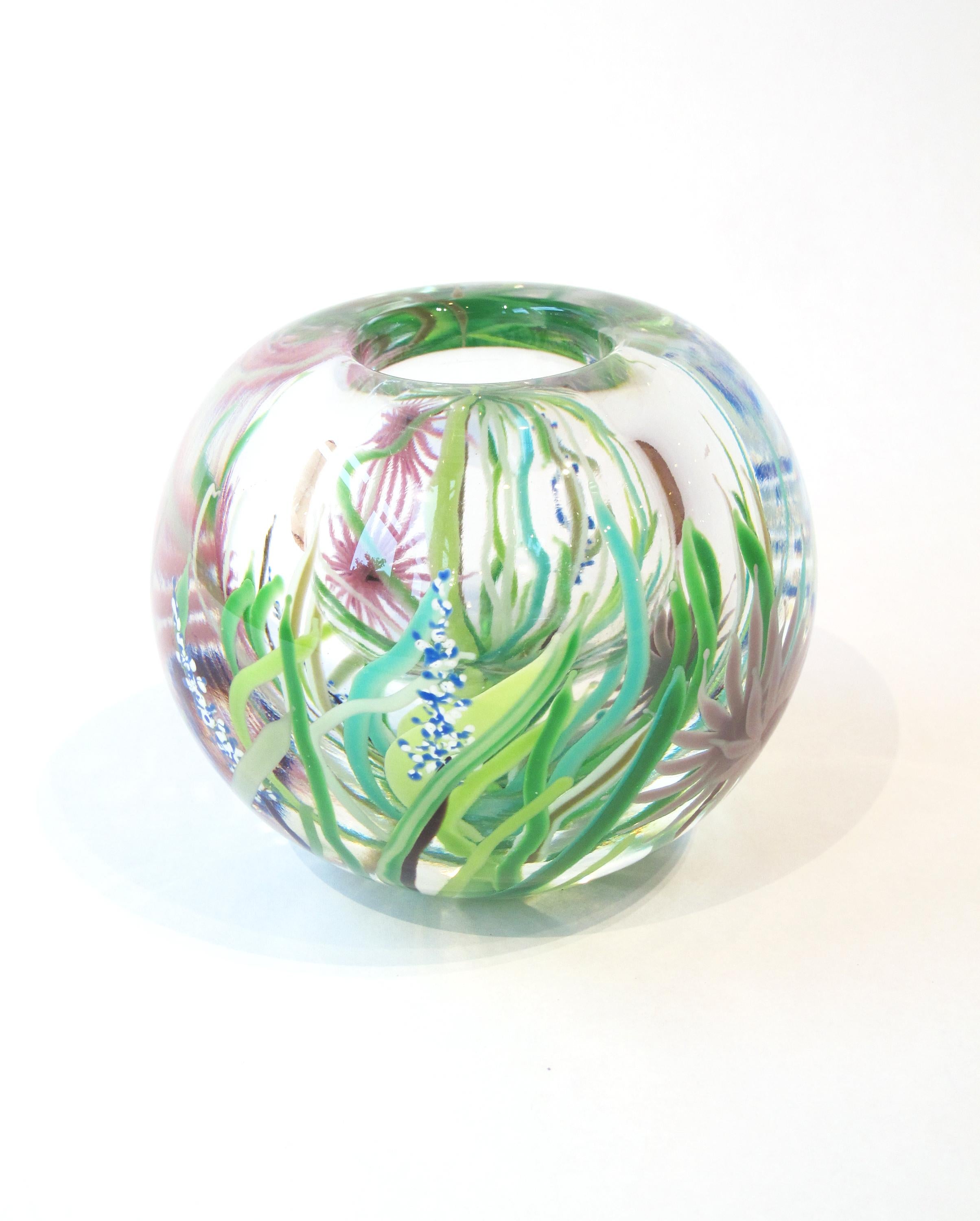 20th Century Blown Glass Paperweight Vase by David R. Huchthausen, 1980 For Sale