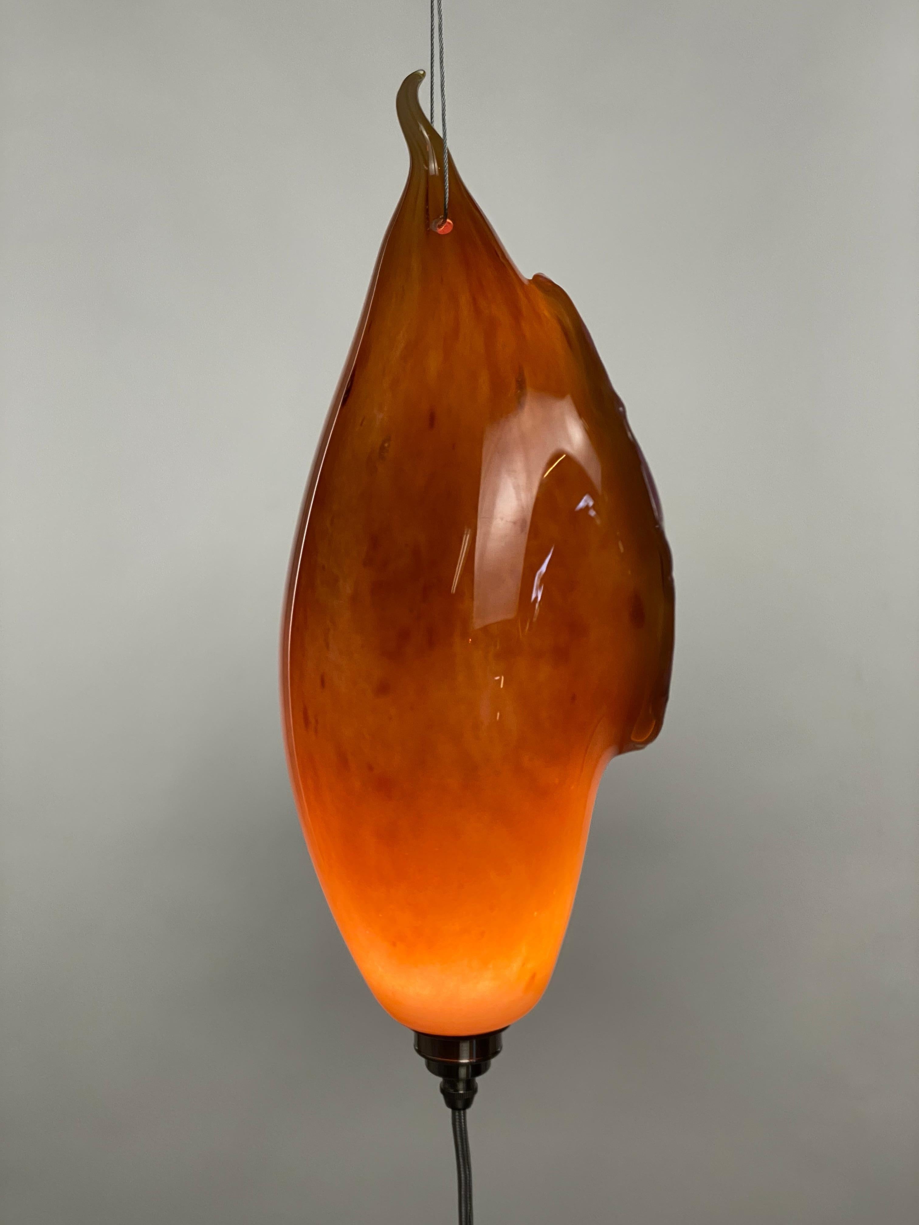 Lampe à suspension en verre soufflé rose et orange, XXIe siècle, Mattia Biagi en vente 5