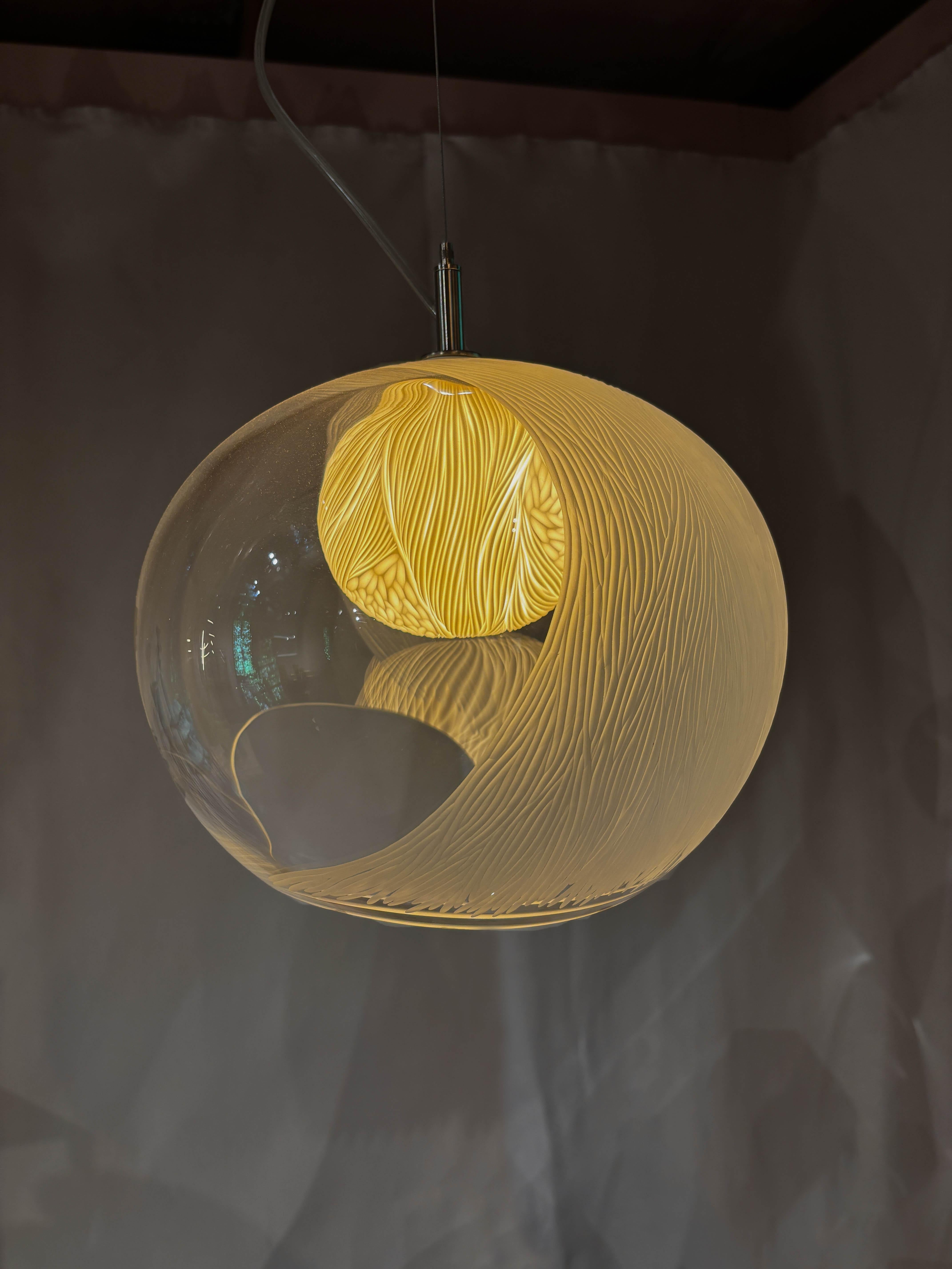 Blown glass, porcelain engraved scultptural med pendant light by Vezzini & Chen In New Condition For Sale In Milan, IT