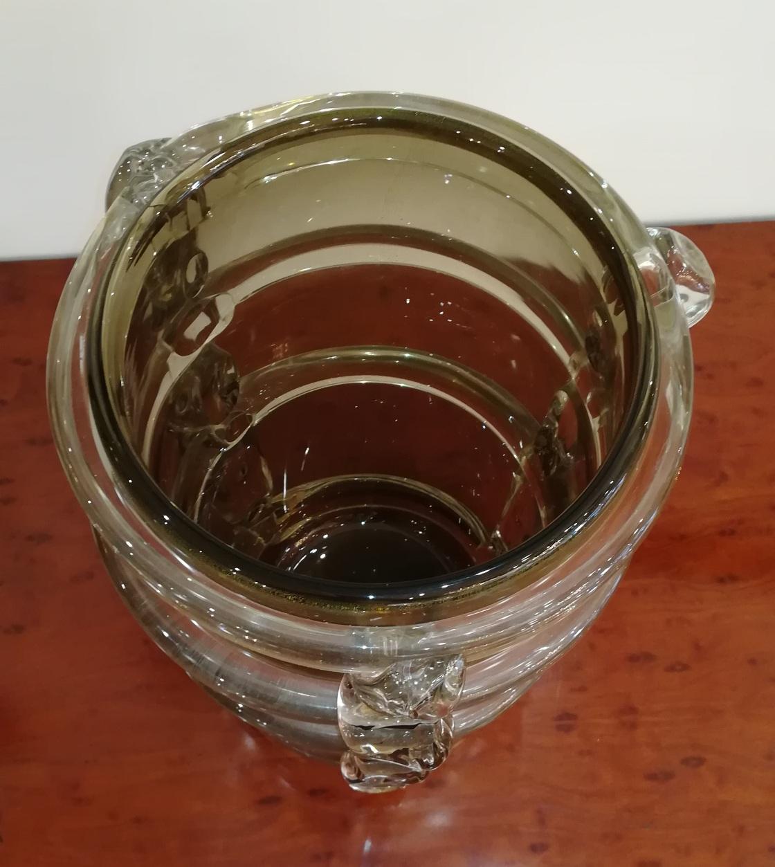 Vase aus mundgeblasenem Muranoglas (Italienisch) im Angebot