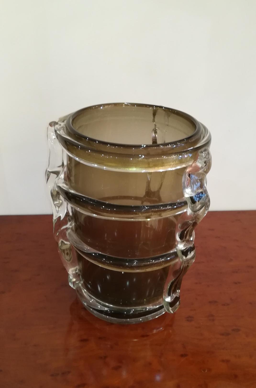 Vase aus mundgeblasenem Muranoglas (Glas) im Angebot