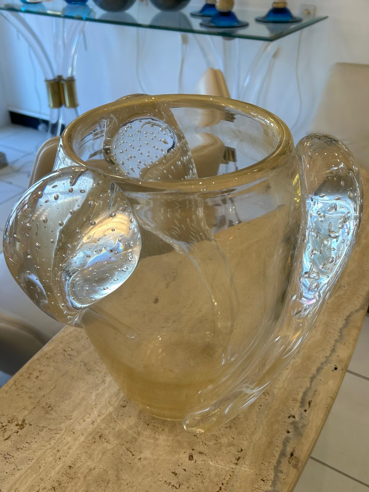 Vase en verre de Murano soufflé translucide avec paillettes dorées Excellent état - En vente à Saint-Ouen, FR
